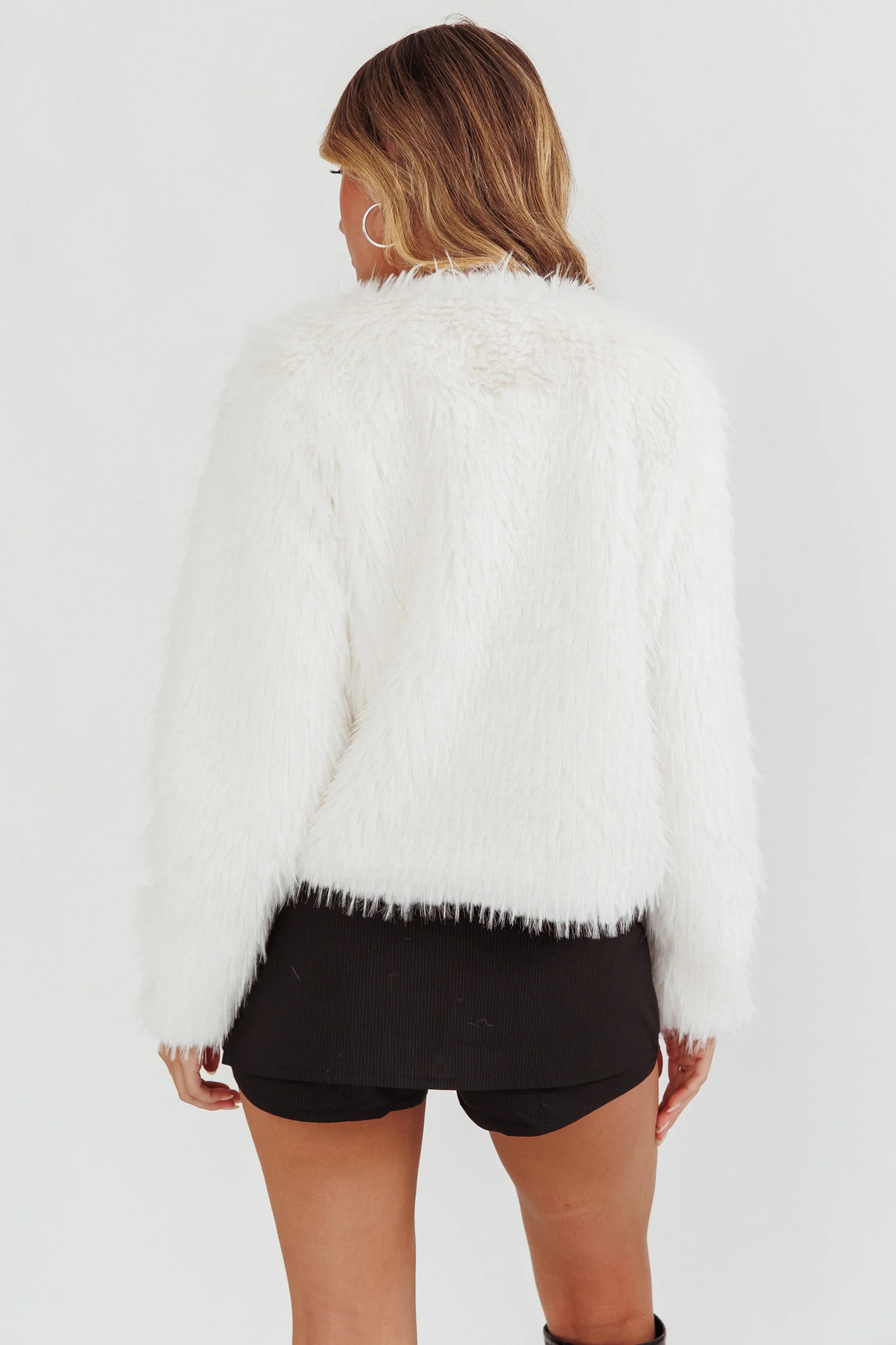 Smoky Mountains Faux Fur Jacket White - Seraphlike