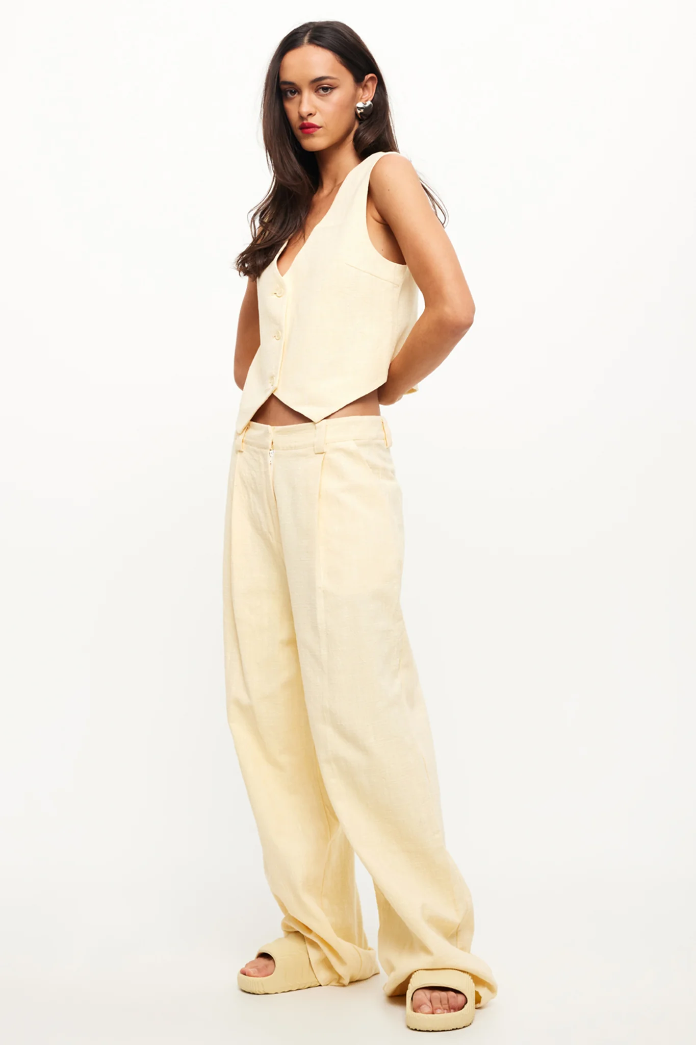 LIONESS Vest Butter - Seraphlike