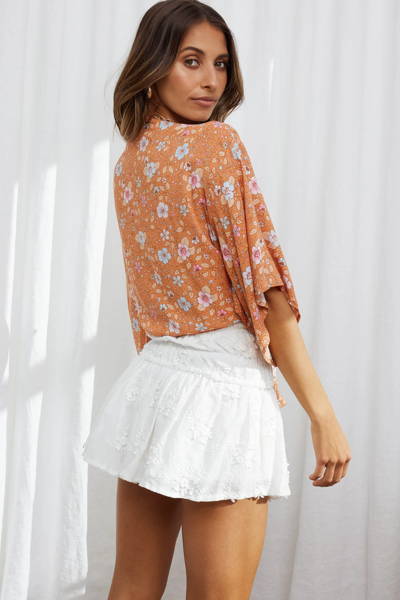 Rivera Deep-V Tie Front Crop Top Floral Print Orange/Pink - Seraphlike