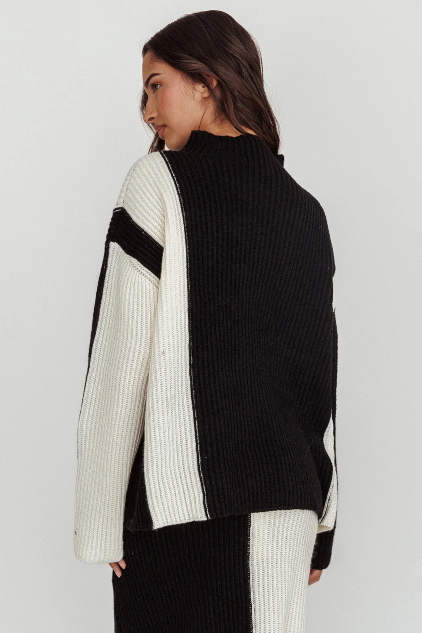 Eos Ribbed Mock Neck Knit Jumper Black Cream - Seraphlike