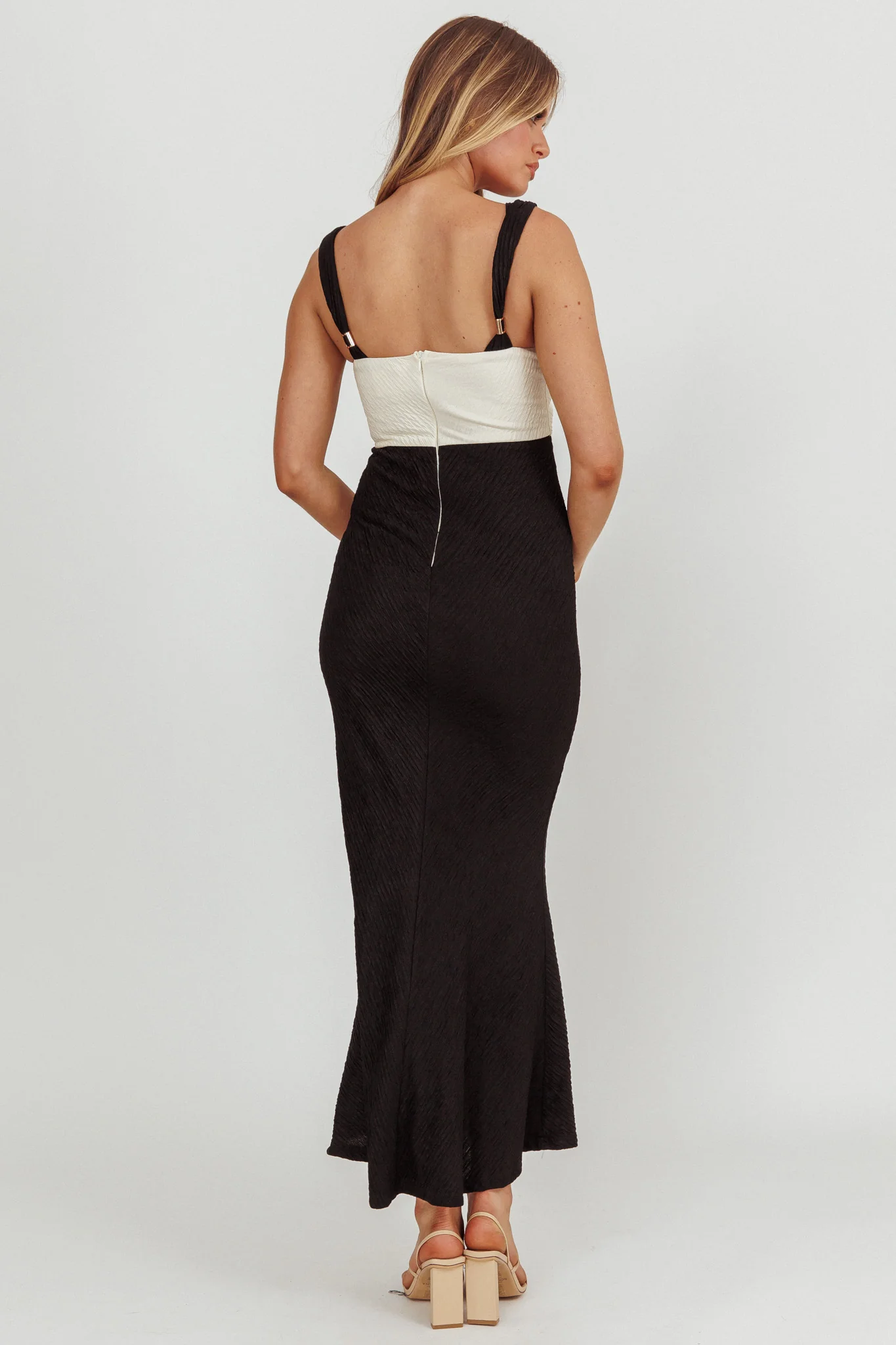 Freyja Contrast Maxi Dress Oyster/Black - Seraphlike