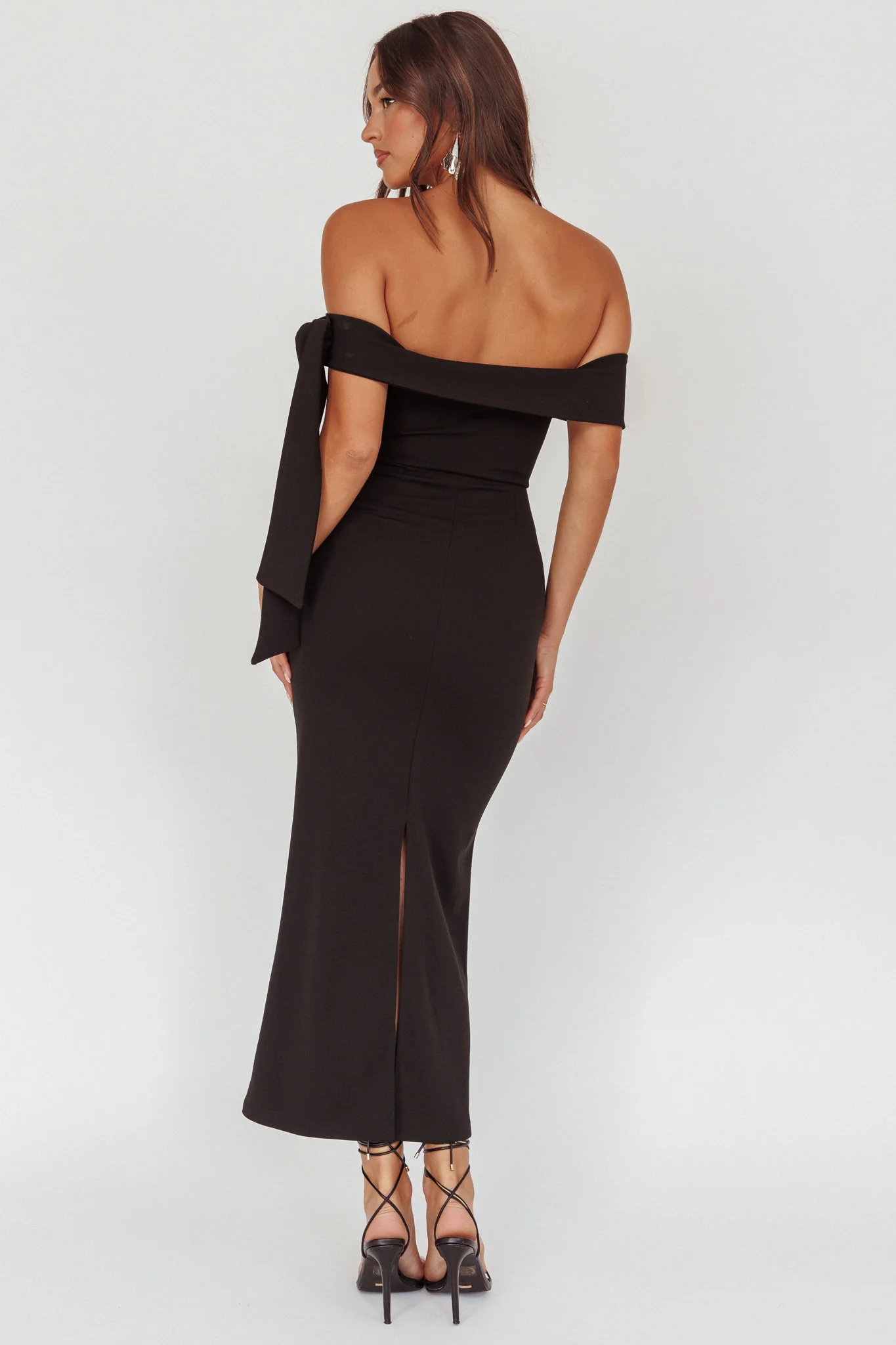 Aurora Sky Off-Shoulder Tie Maxi Dress Black - Seraphlike