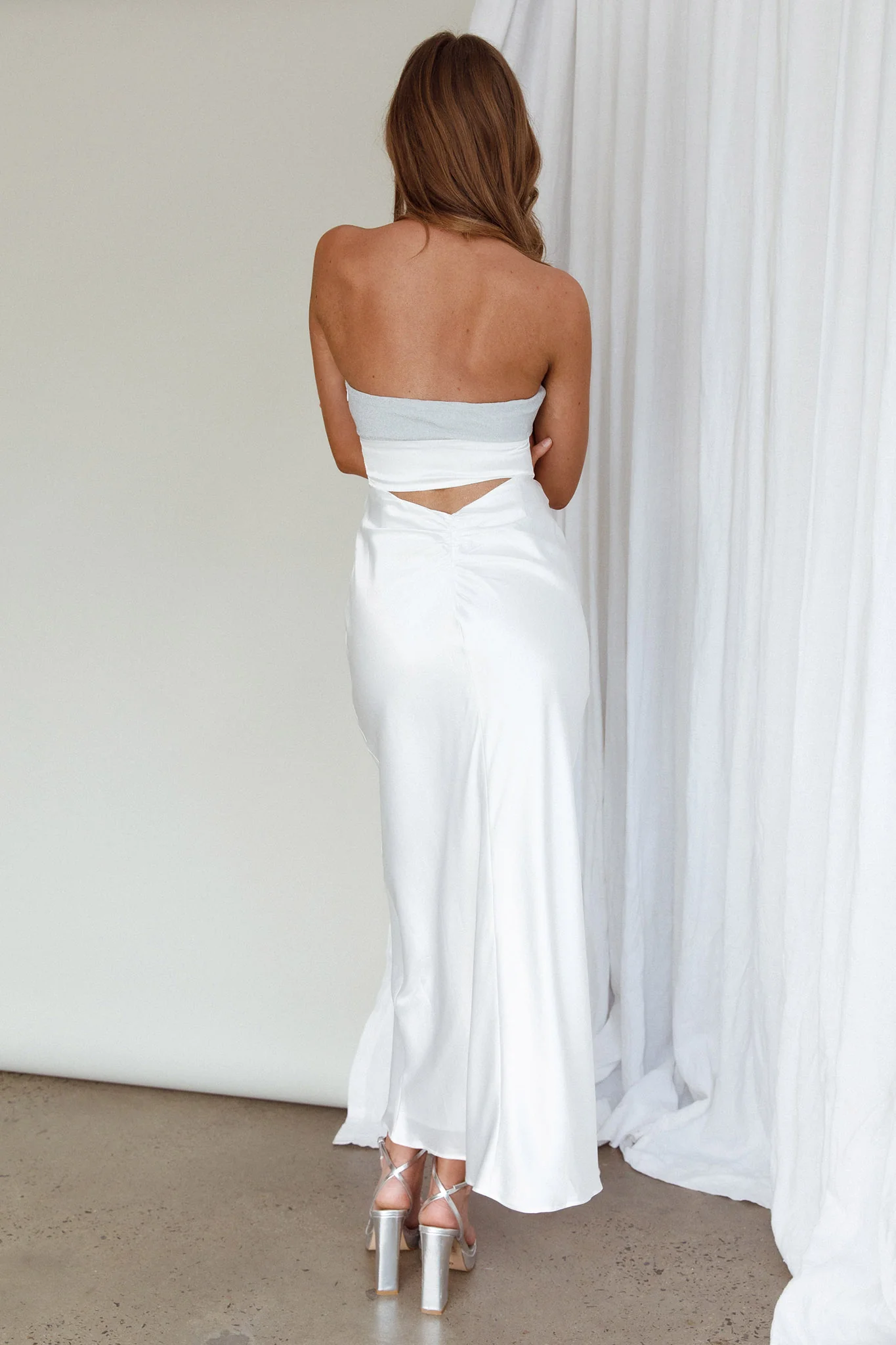 L'Amore Cut-Out Bodice Midi Dress Silver/White - Seraphlike