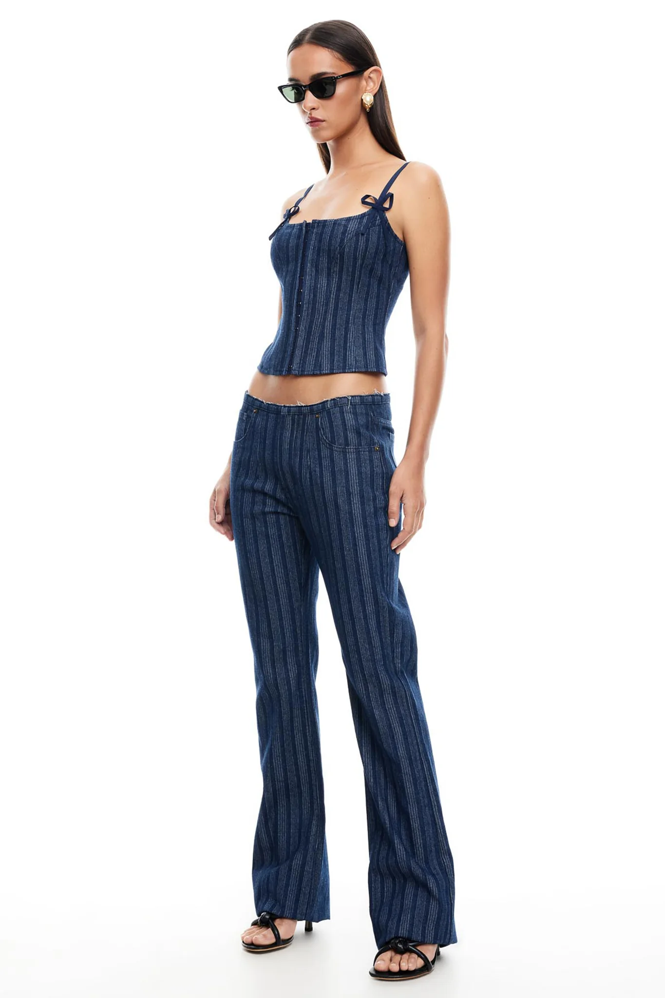 LIONESS Charismatic Jeans Navy - Seraphlike