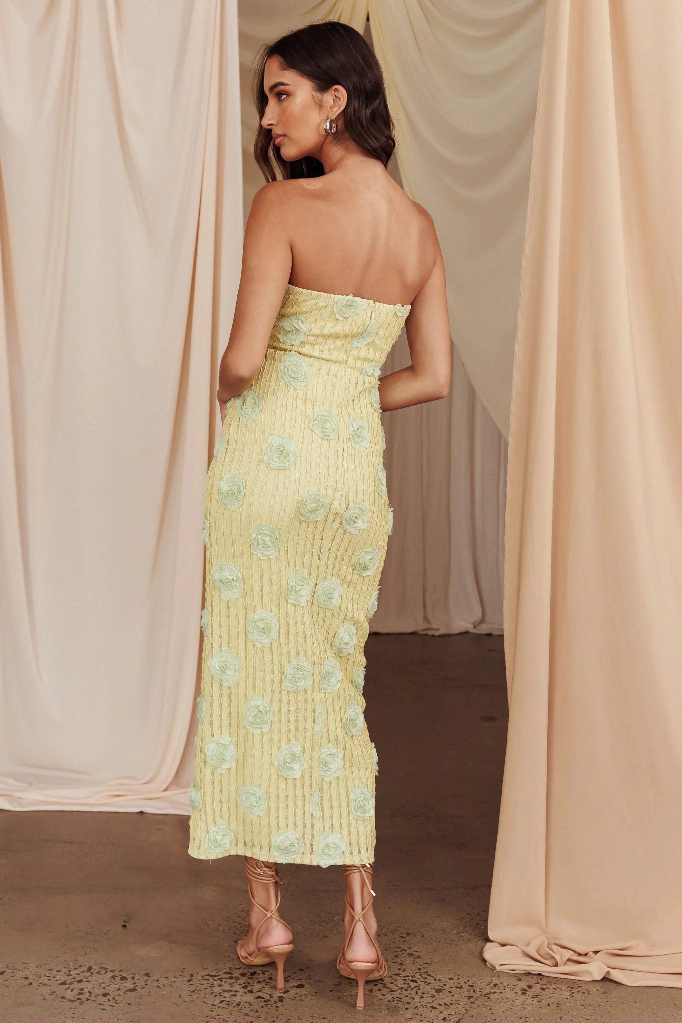 Horizon Strapless Textured Floral Midi Dress Green - Seraphlike