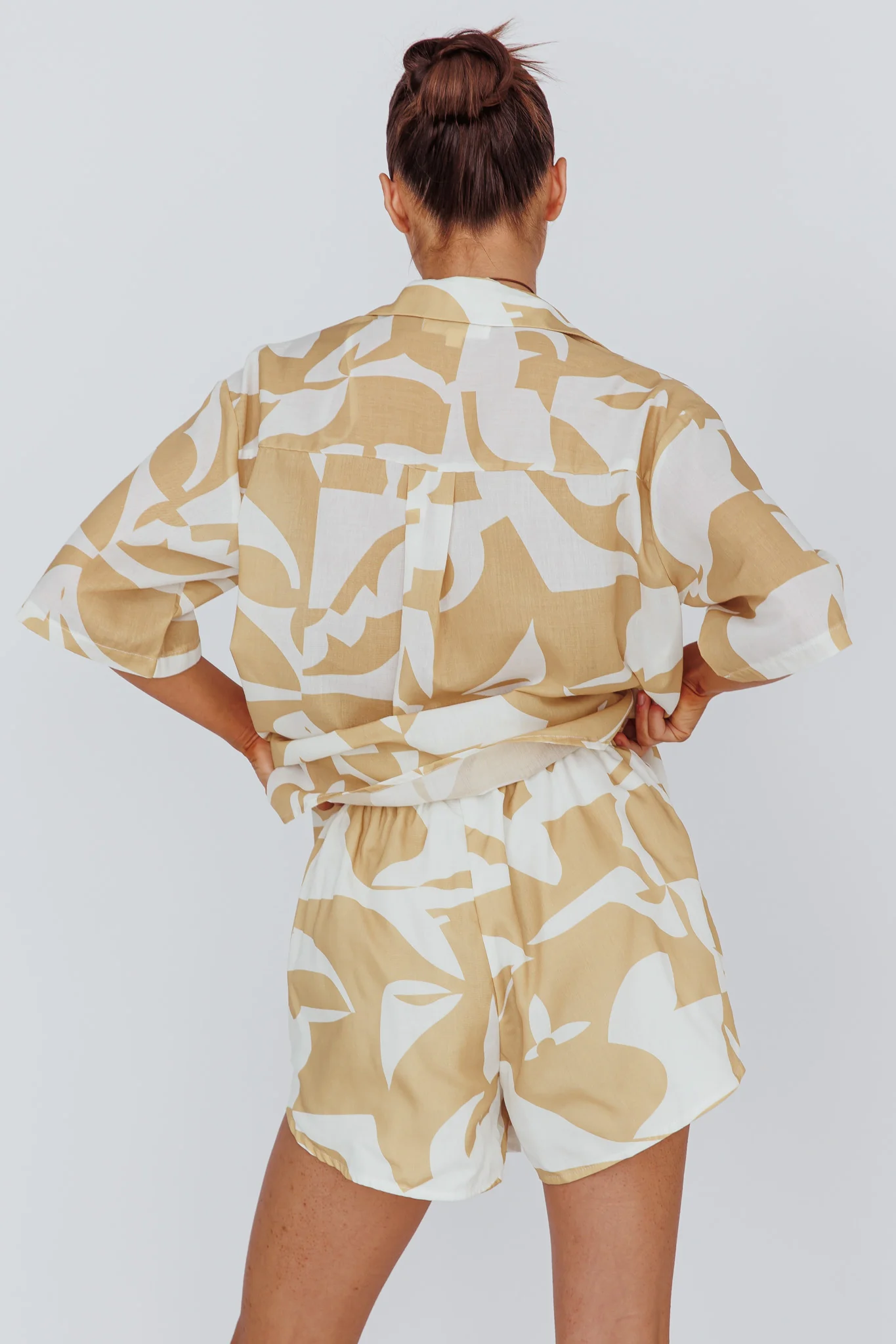 On Vacay Elastic Waist Shorts Print Yellow - Seraphlike