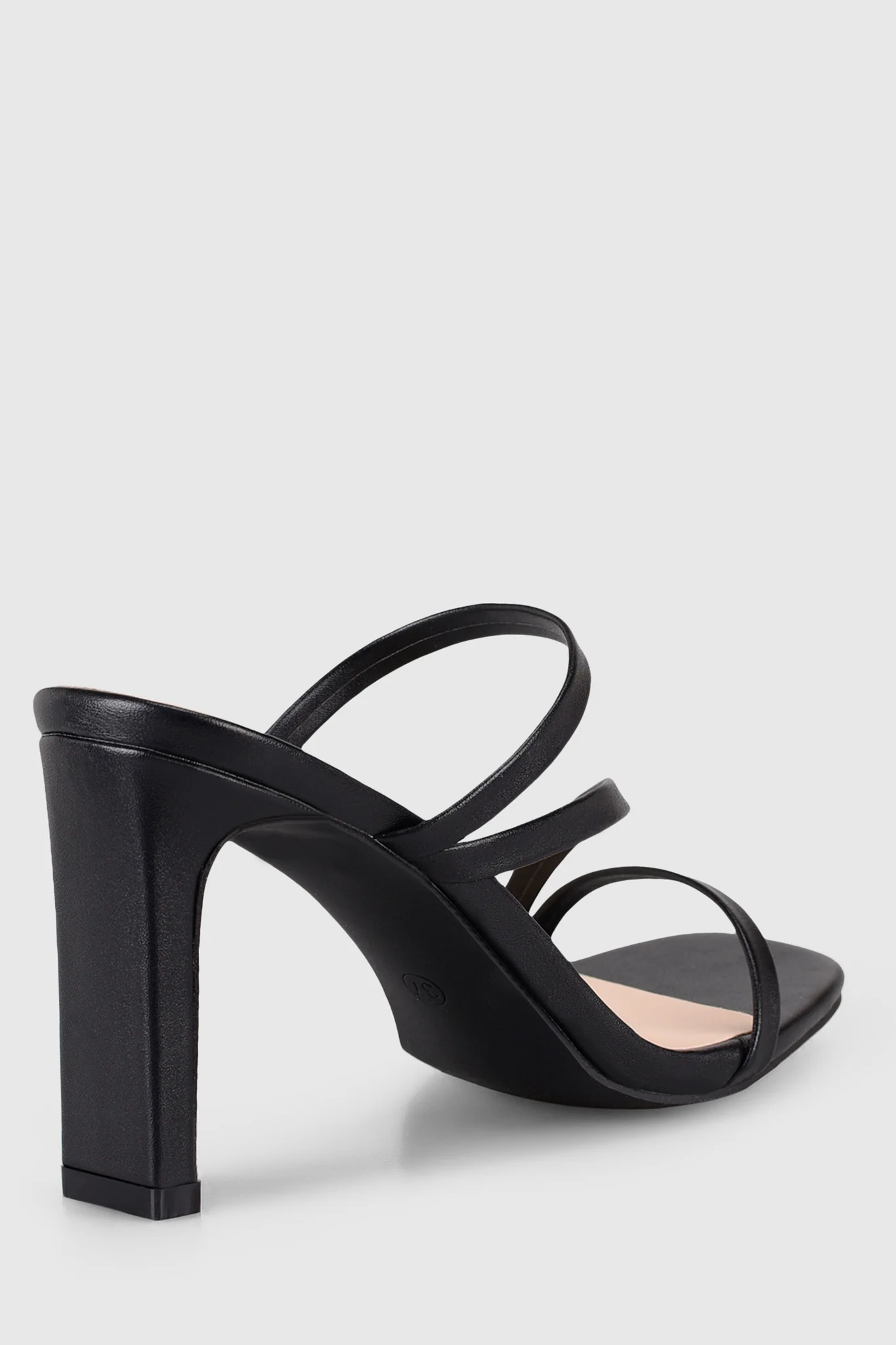 VERALi Kipper Block Heel Mules Black Smooth - Seraphlike