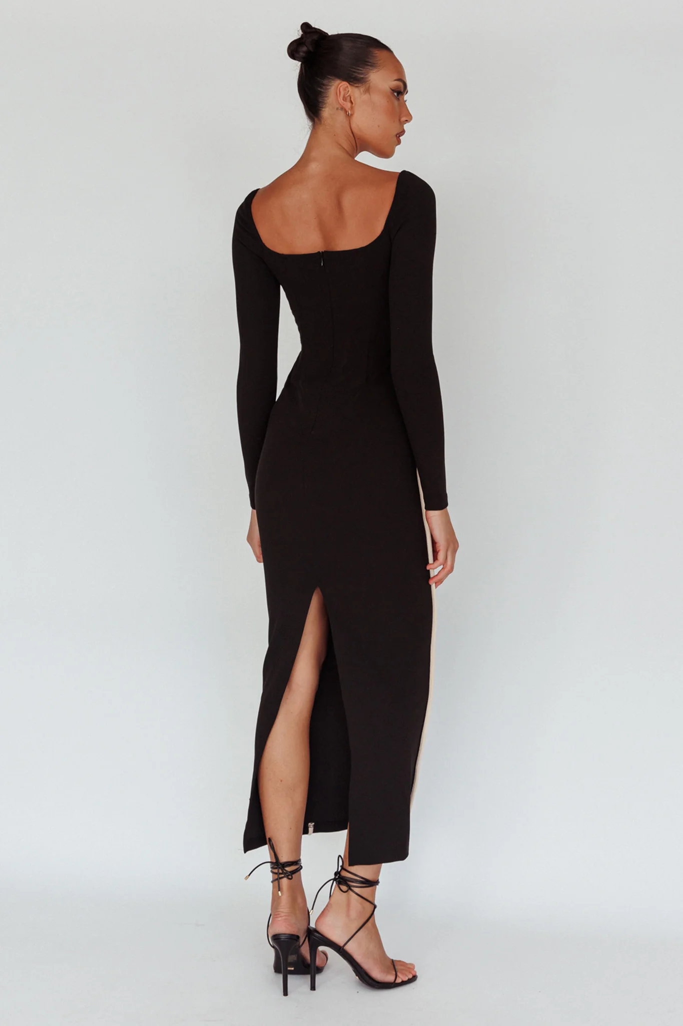 Sunny Coast Long Sleeve Piping Maxi Dress Black - Seraphlike