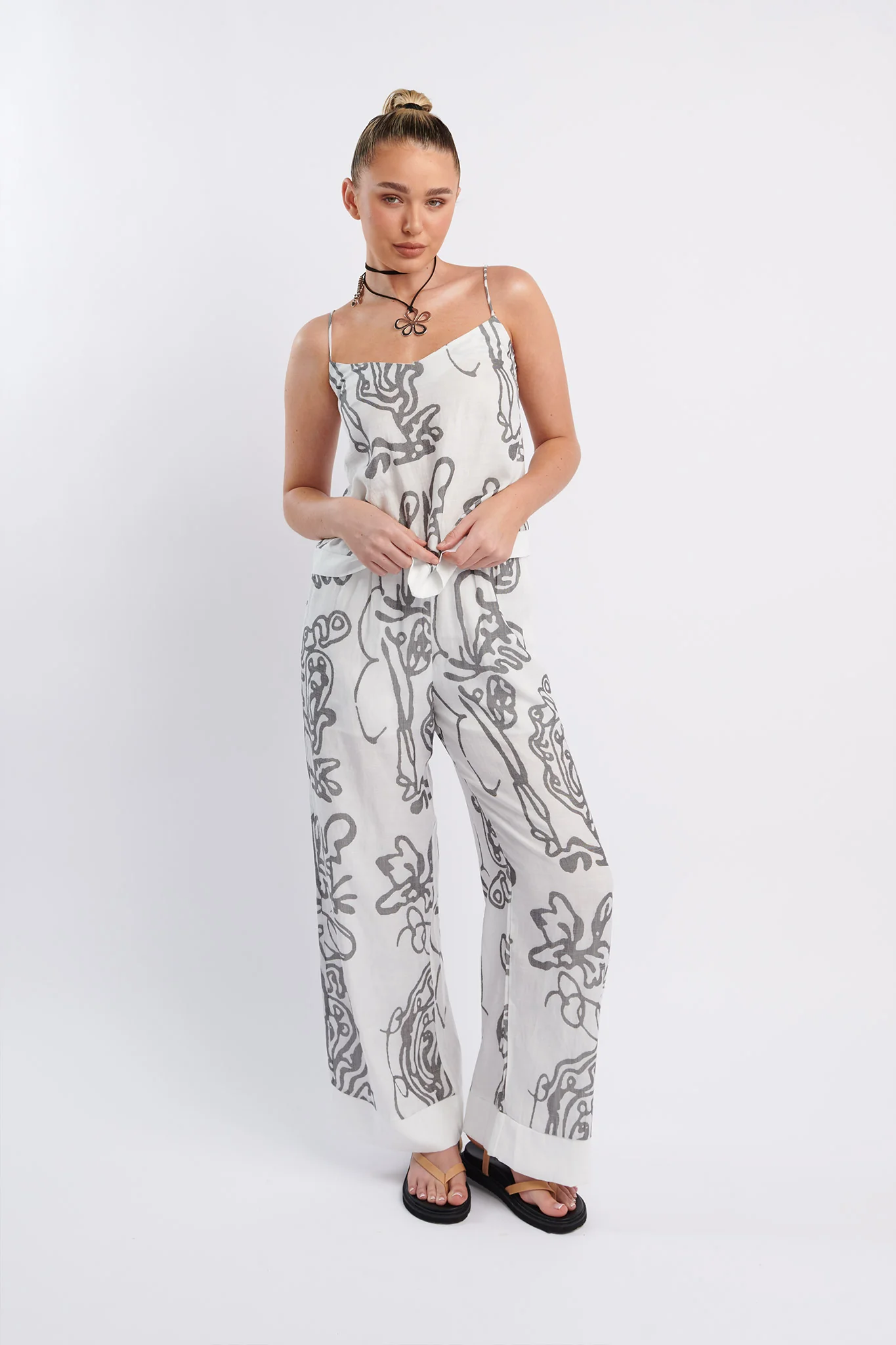 Oceania Long Pants Print White - Seraphlike