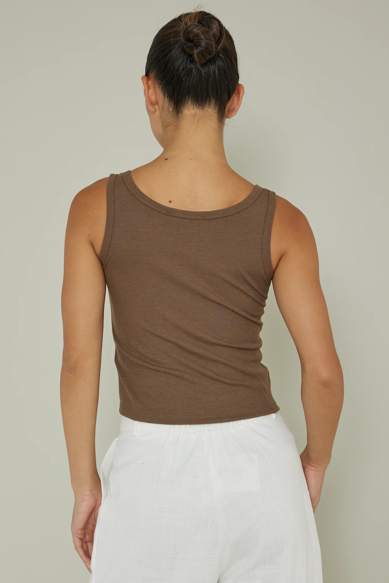 Recess Thick Strap Ribbed Top Brown - Seraphlike