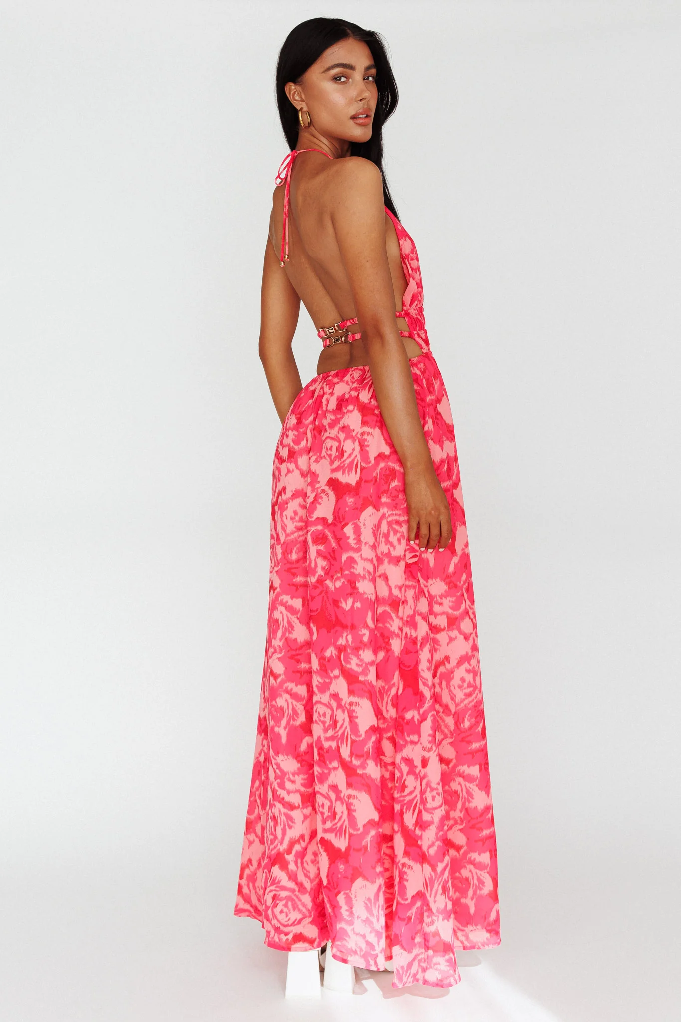 Cyndi Open Back Halterneck Maxi Dress Floral Pink - Seraphlike