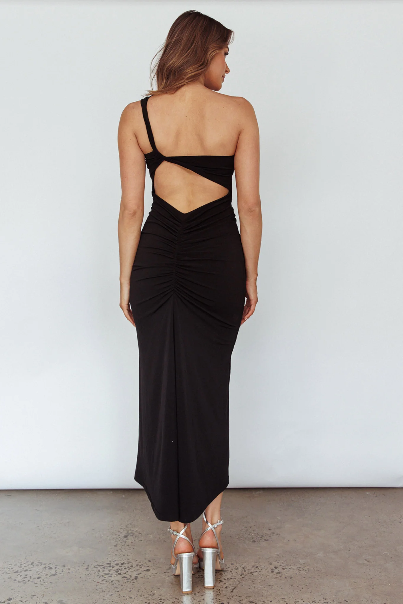 Trinny One-Shoulder Ruched Back Midi Dress Black - Seraphlike