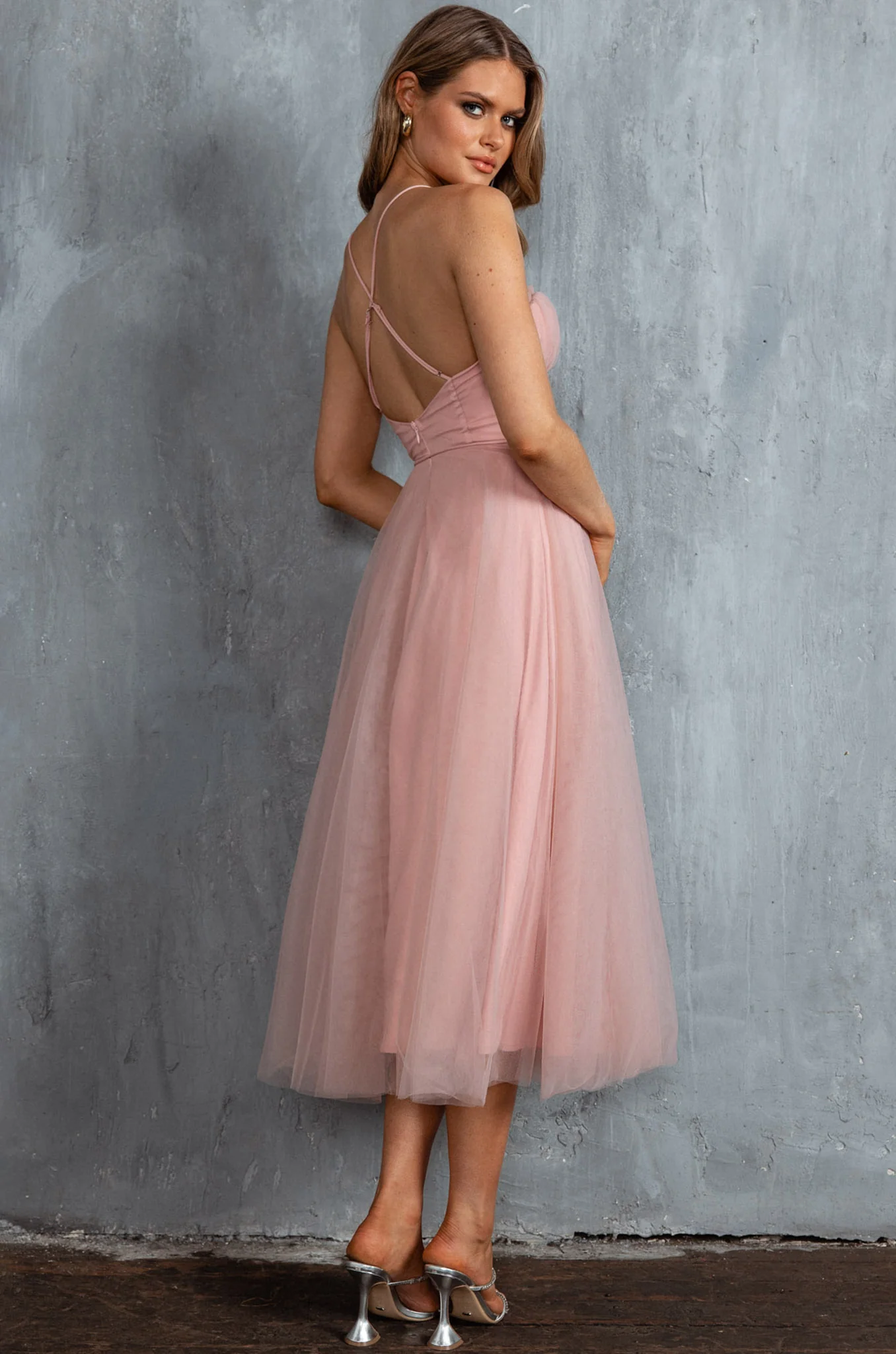 Smitten Sweetheart Neckline Chiffon Midi Dress Blush - Seraphlike