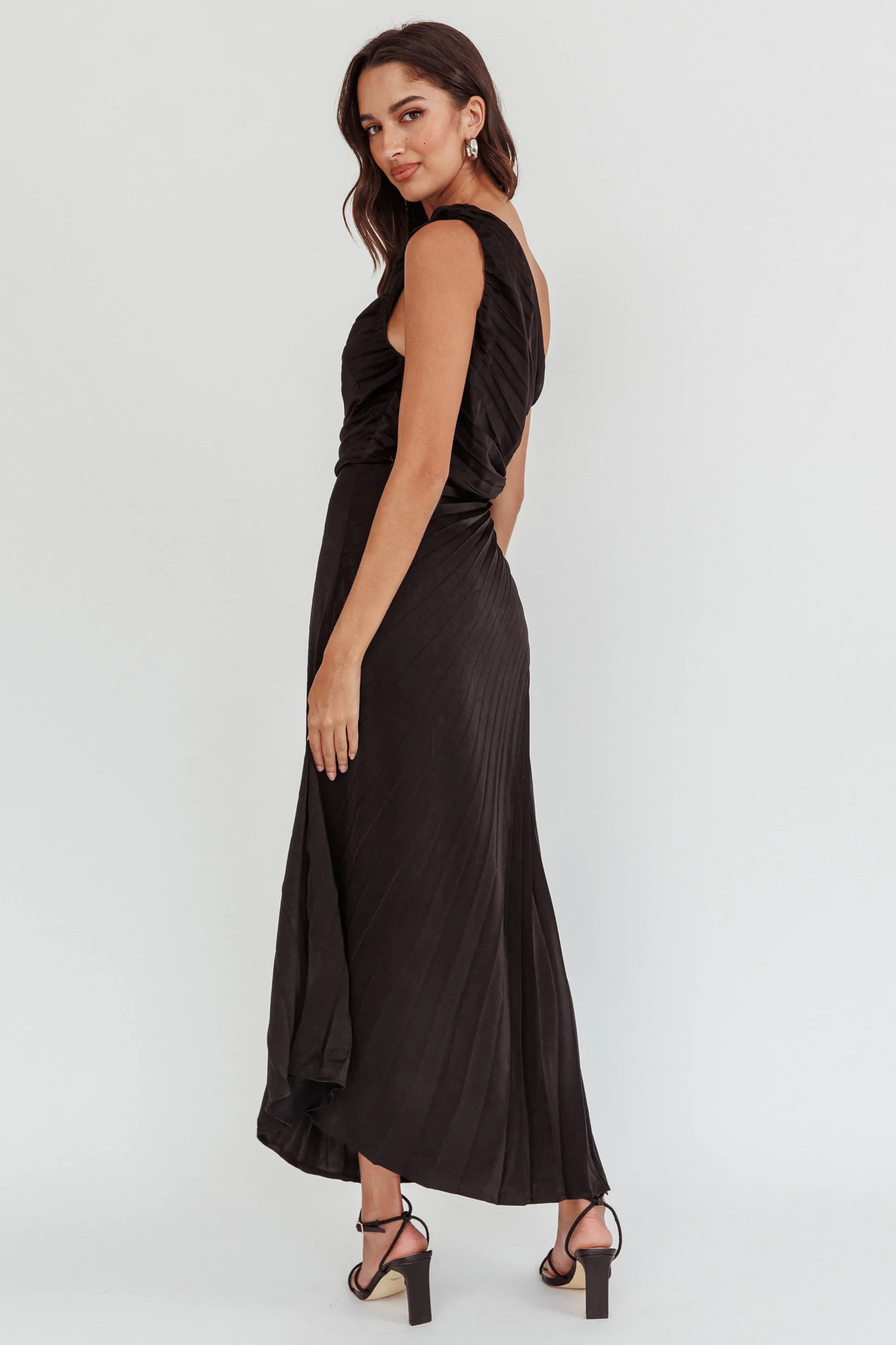 Scarlett One-Shoulder Pleat Maxi Dress Black - Seraphlike