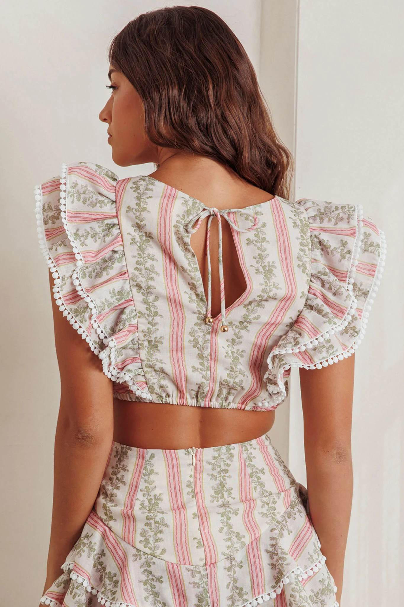 Wild And Free Ruffle Trim Crop Top Floral Natural - Seraphlike