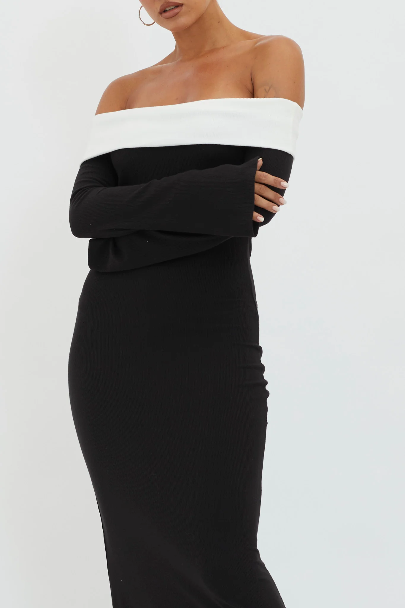 Sabrina Long Sleeve Off-Shoulder Maxi Dress Black - Seraphlike