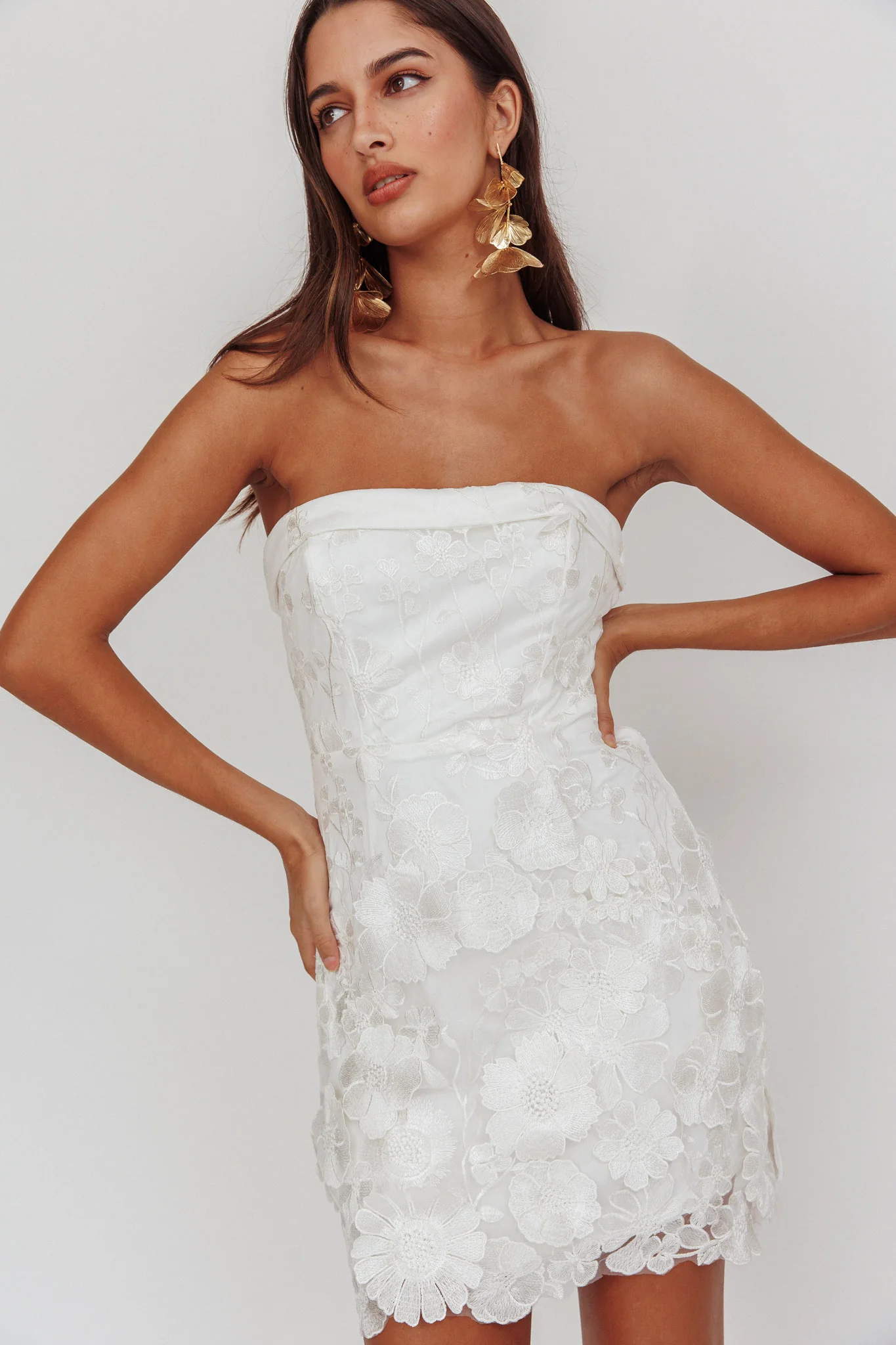 Flora Day Strapless Floral Embellished Mini Dress White - Seraphlike