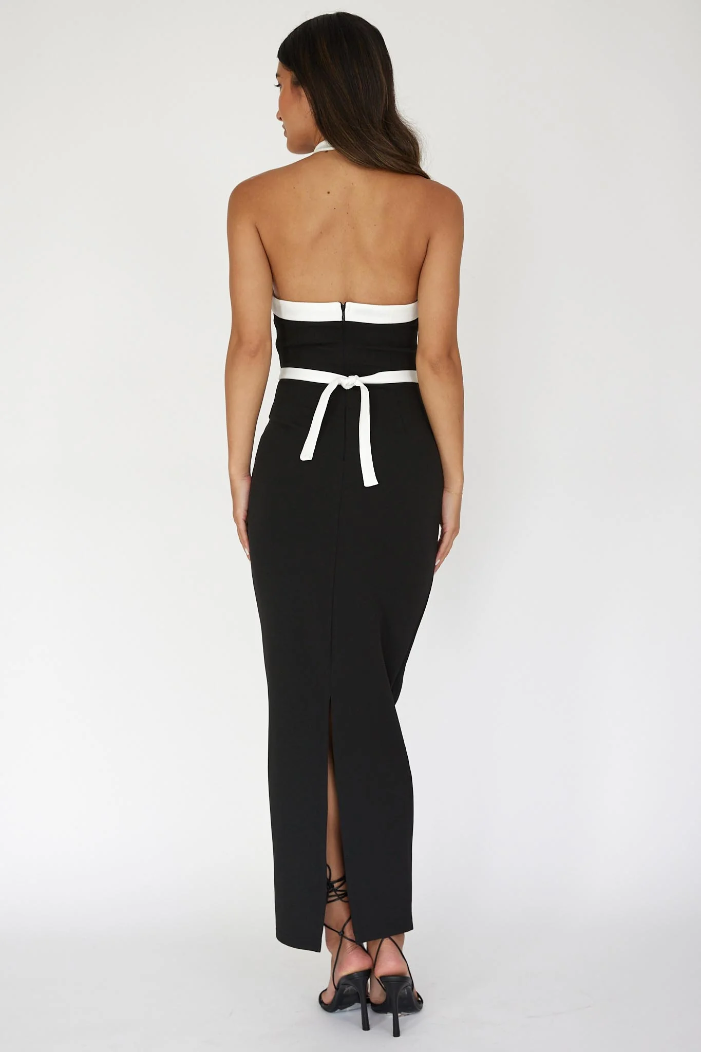 Eleganza Halterneck Contrast Maxi Dress Black - Seraphlike