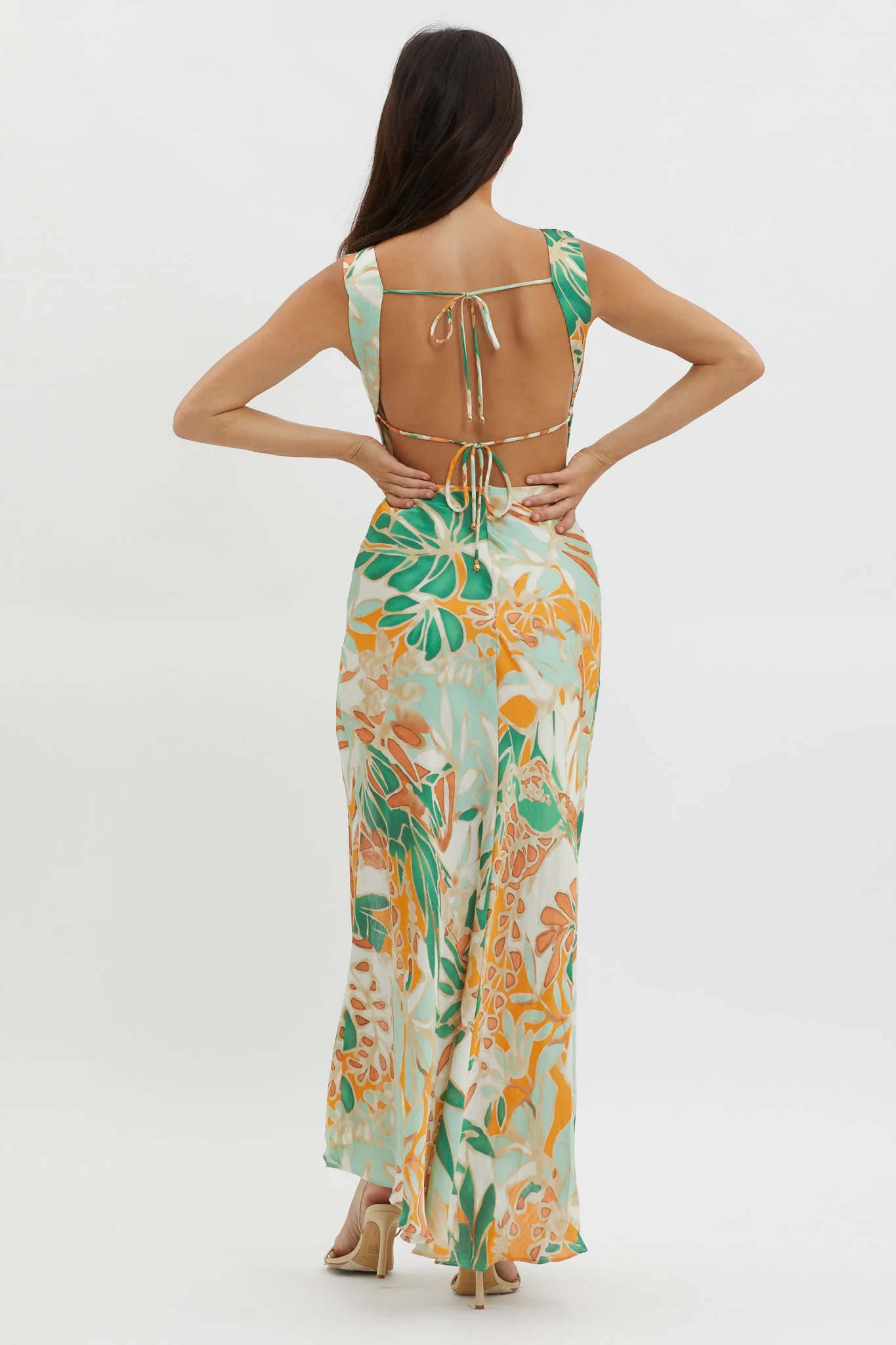 Casuarina Gathered Bust Midi Dress Green - Seraphlike