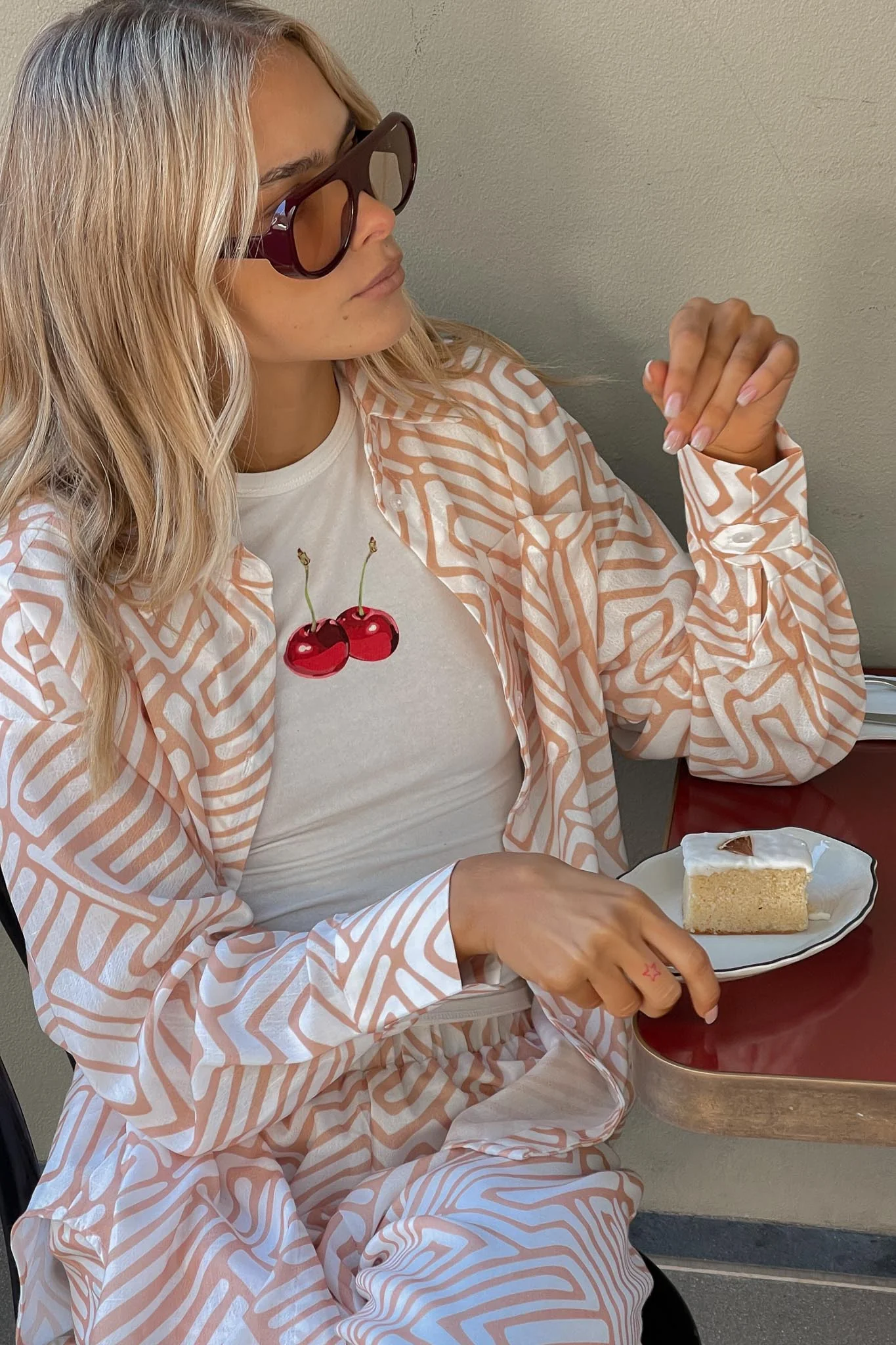 Alex Long Sleeve Shirt Print Peach - Seraphlike