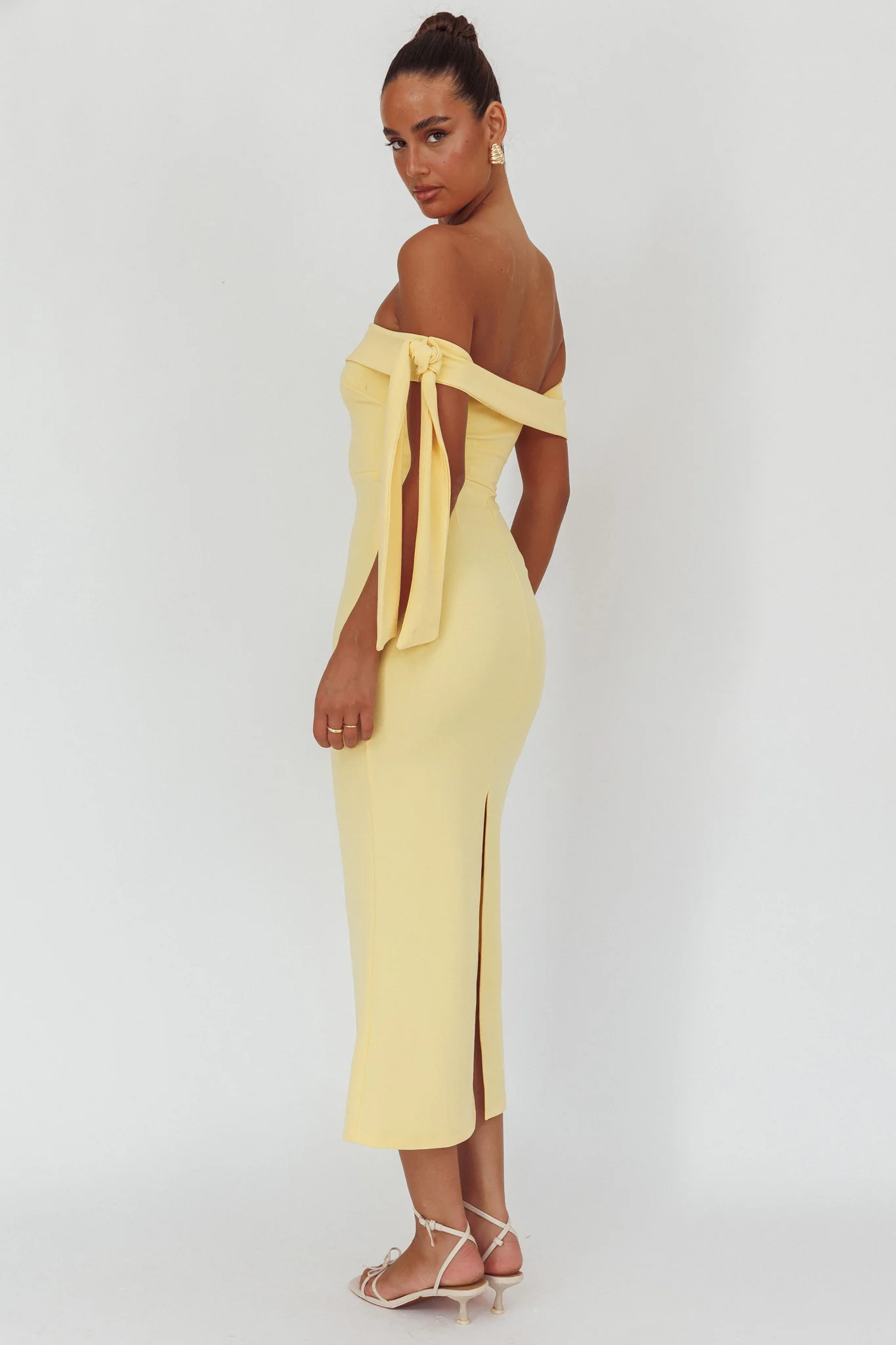 Aurora Sky Off-Shoulder Tie Maxi Dress Lemon - Seraphlike