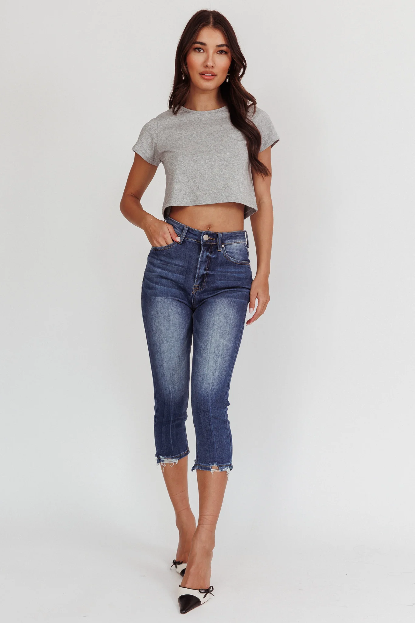 Queens Distressed Capri Jeans Dark Denim - Seraphlike