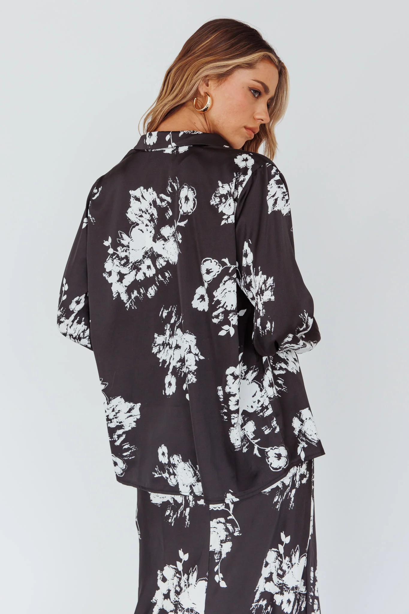Dillon Long Sleeve Satin Shirt Floral Black - Seraphlike