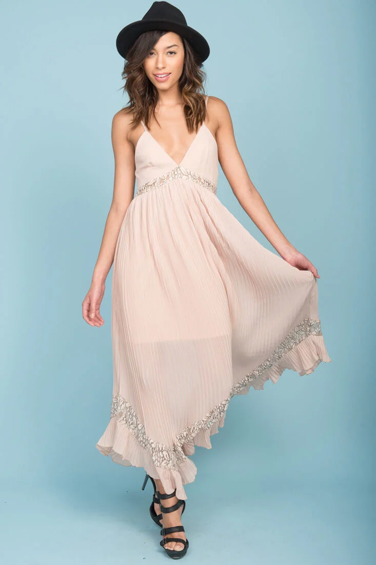 Luna Ruffled Maxi Dress Beige - Seraphlike