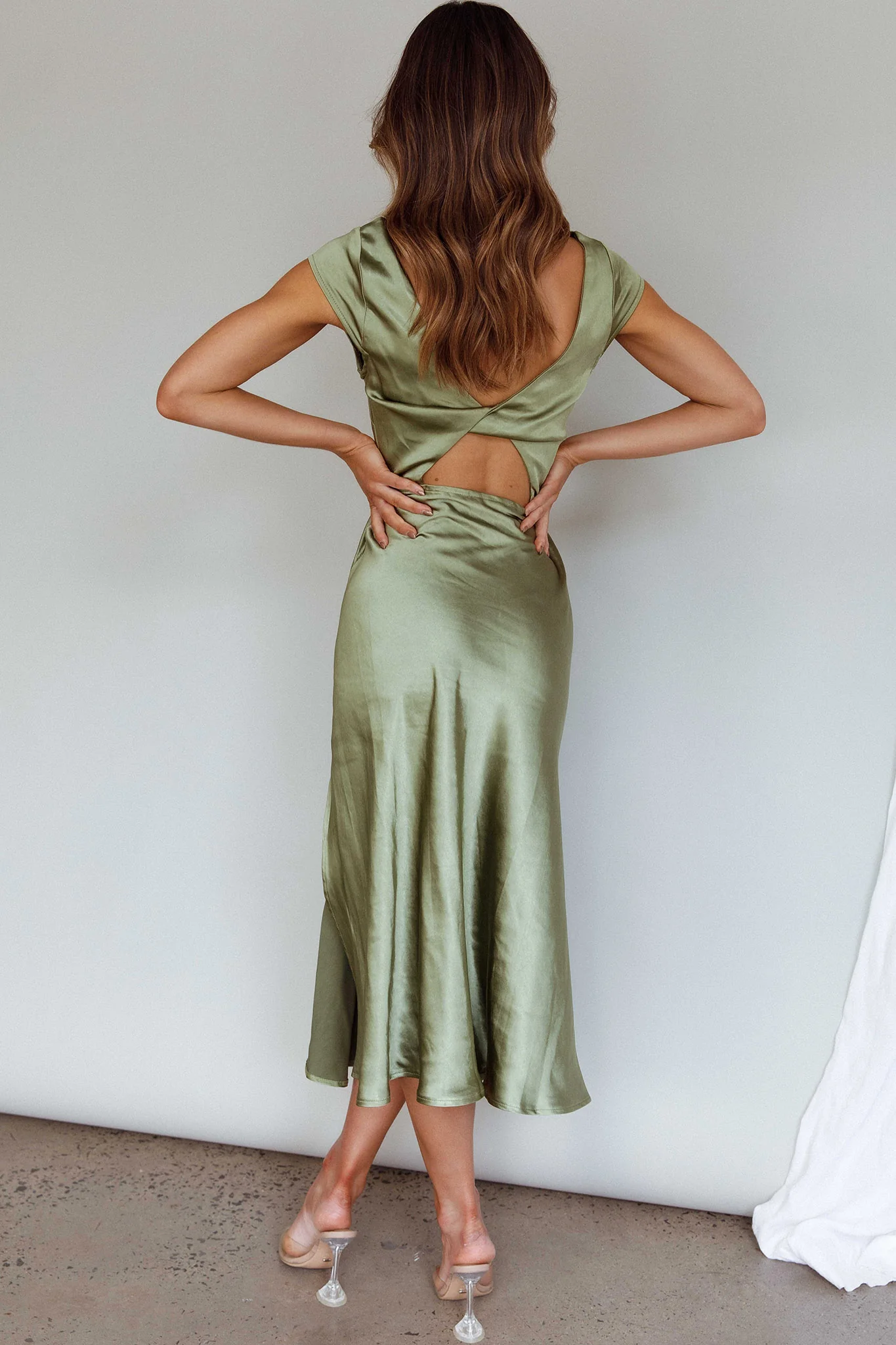 Lucinda Twist Back Midi Dress Olive - Seraphlike