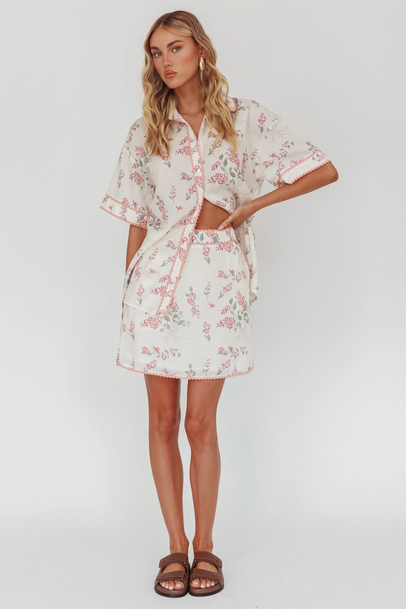 Catherina Ric-Rac Trim Button-Up Shirt Floral Pink - Seraphlike