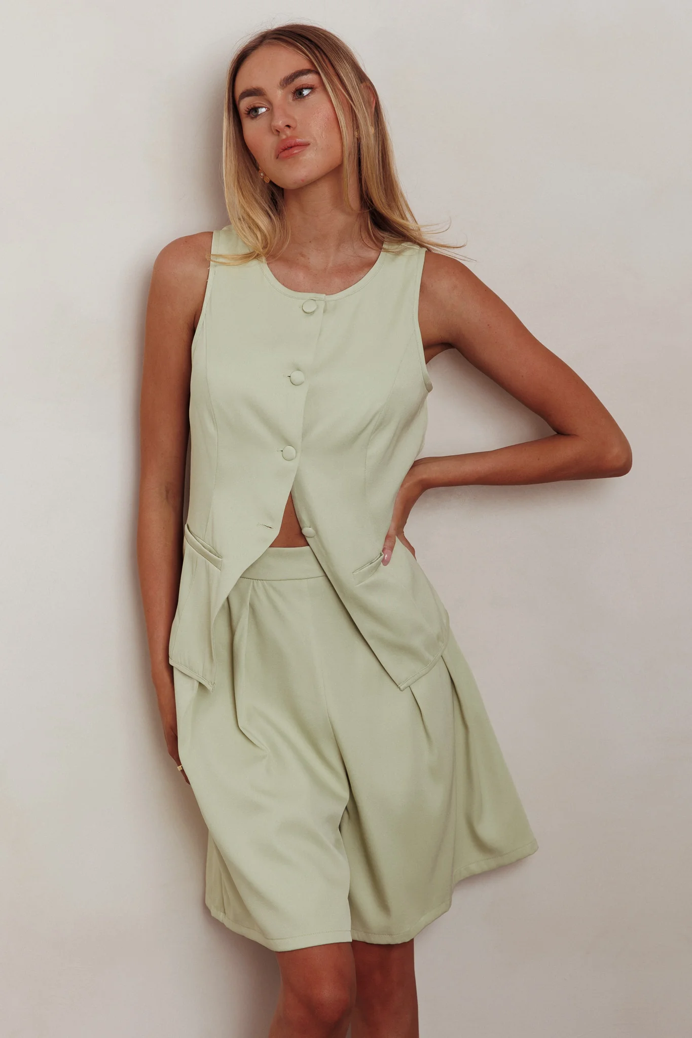 Janna Wide Leg Shorts Sage - Seraphlike