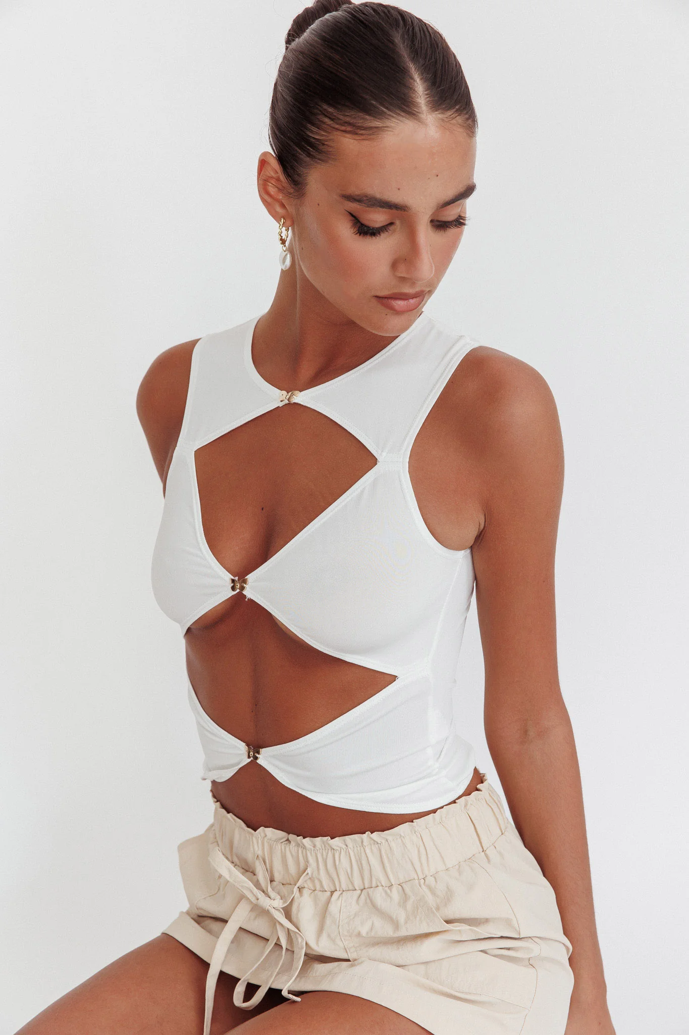 Argyle Cut-Out Sleeveless Top White - Seraphlike