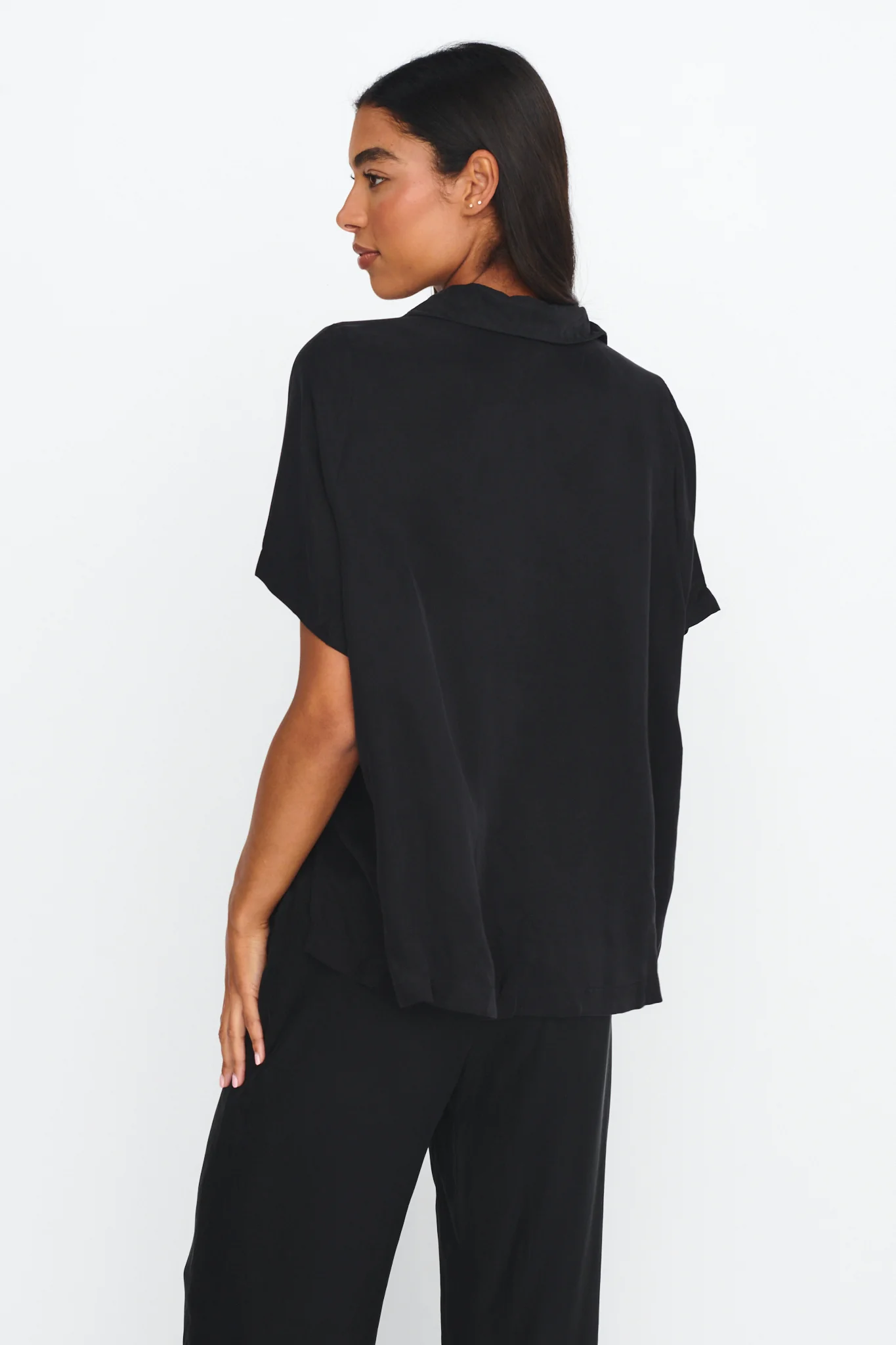 Tessa Button-Up Shirt Black - Seraphlike