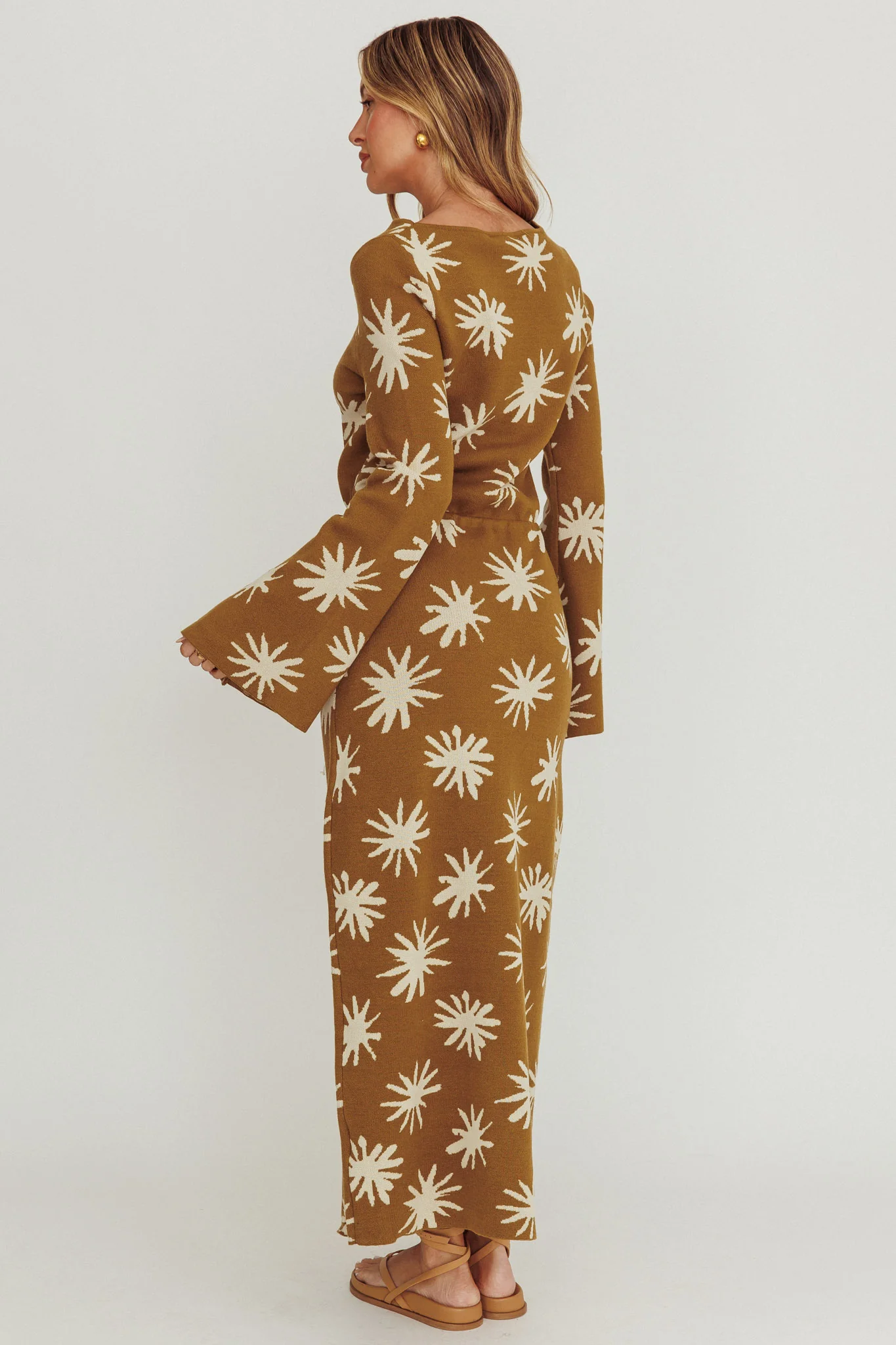 Orleans Star Print Knit Maxi Dress Olive - Seraphlike