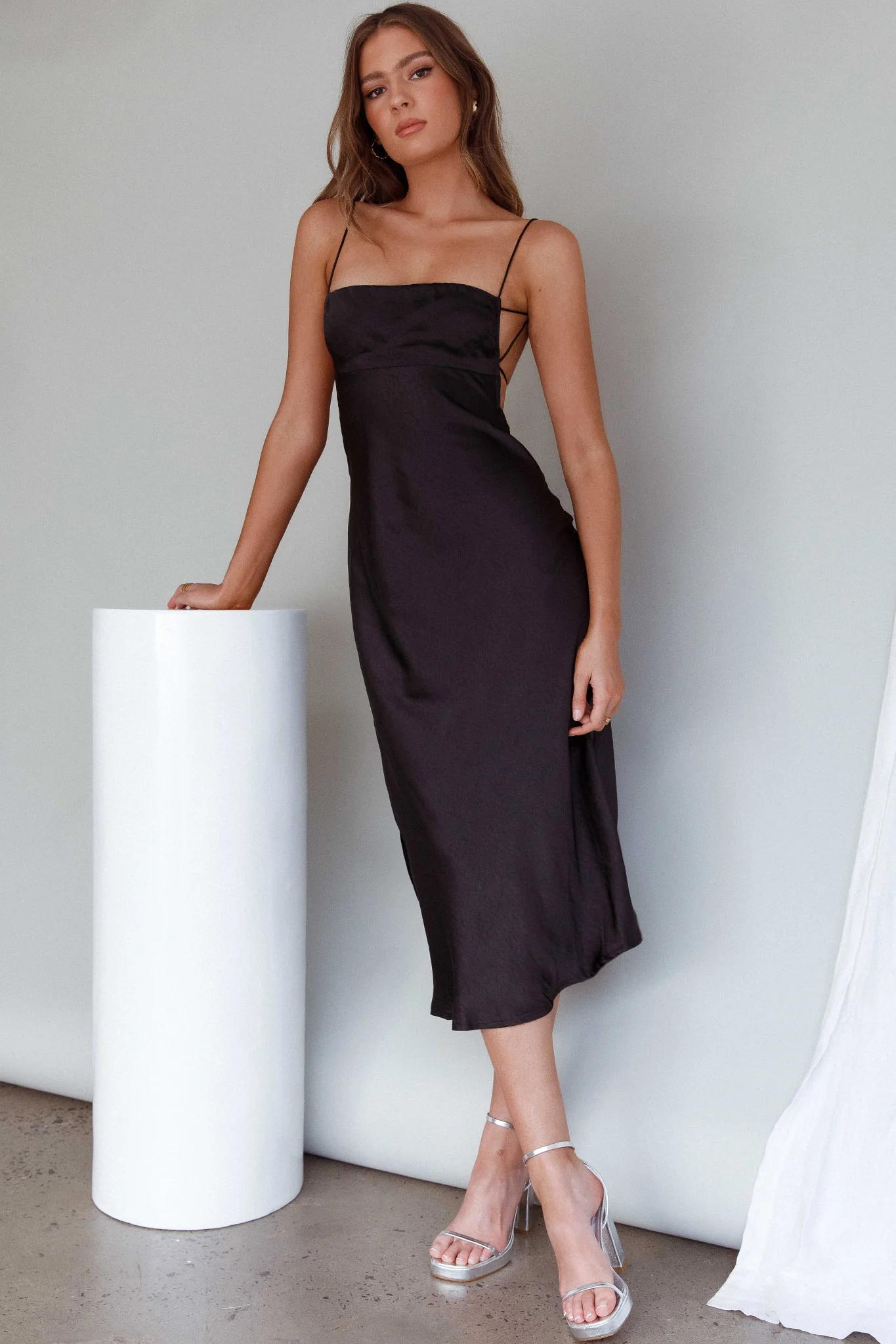 Dolce Life Low Back Midi Dress Black - Seraphlike