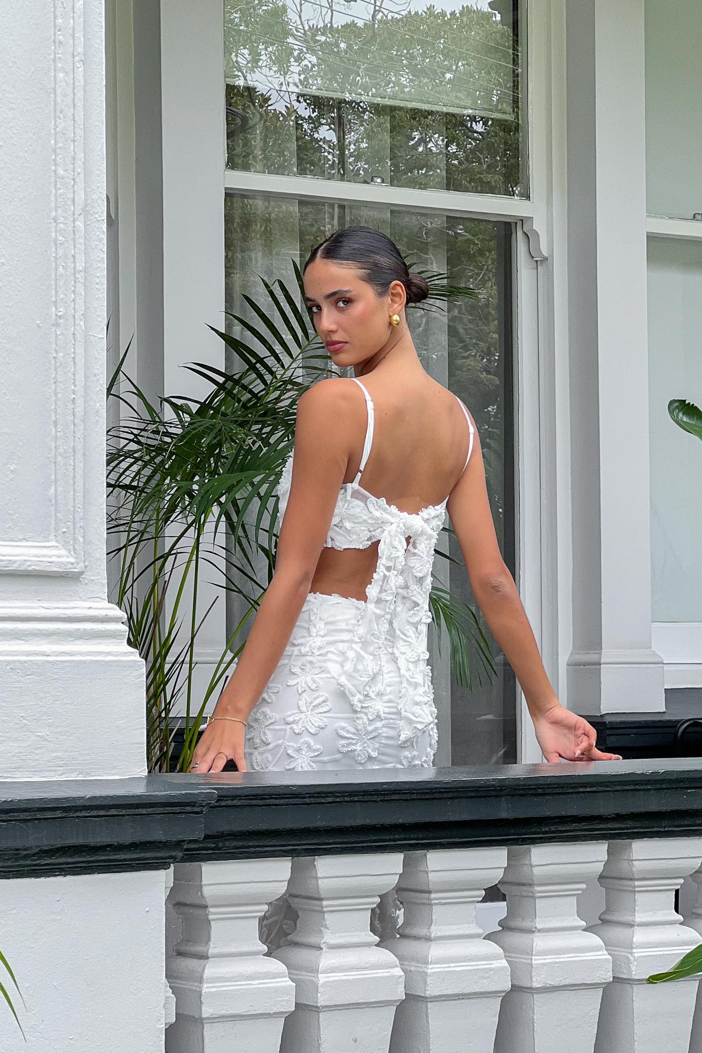 Casi Tied Back Crop Top Embroidered White - Seraphlike