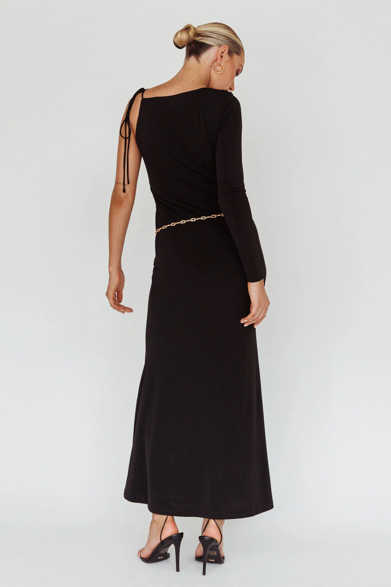 Star Walker One Sleeve Maxi Dress Black - Seraphlike