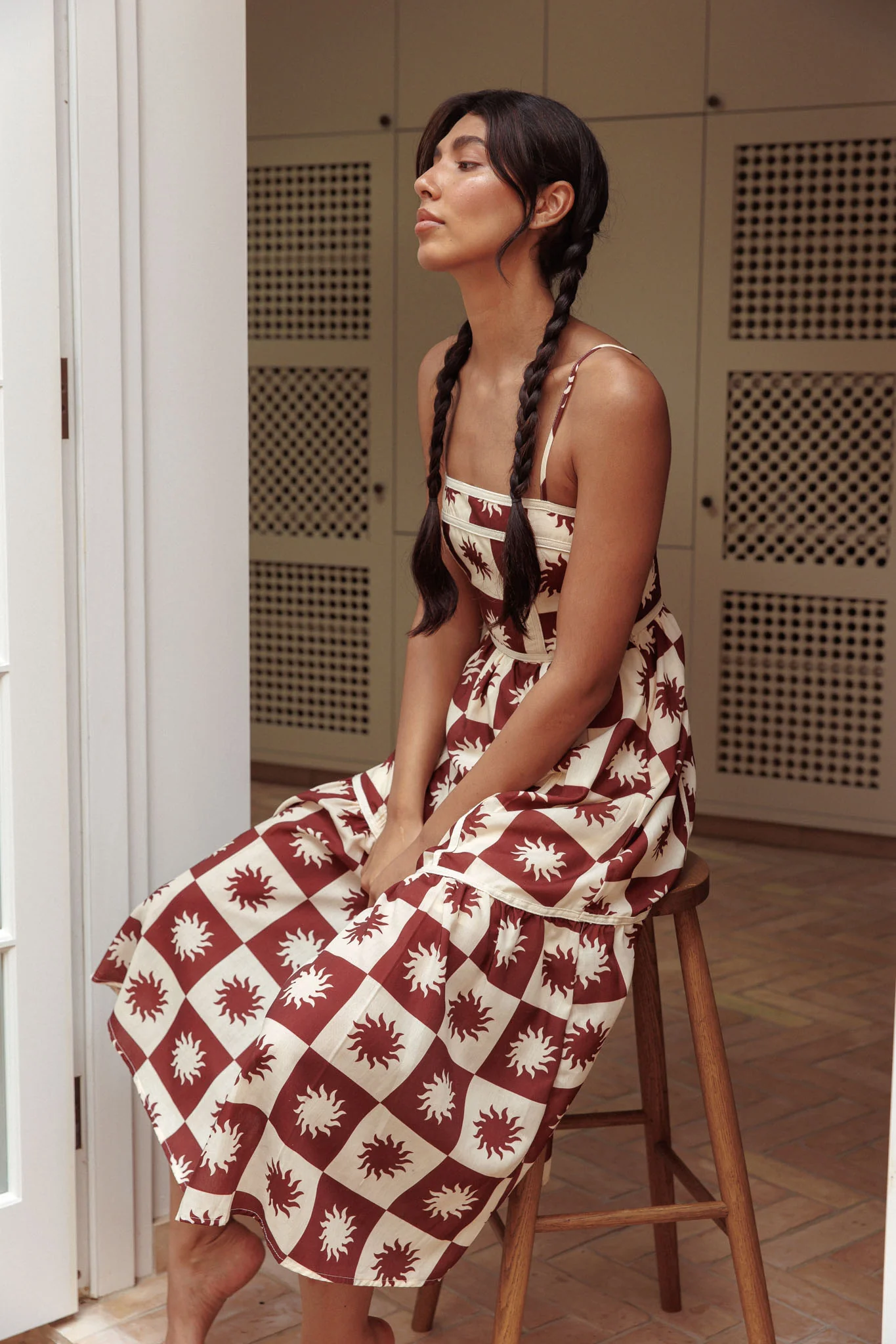 Confidante Piping Trim Midi Dress Brown - Seraphlike