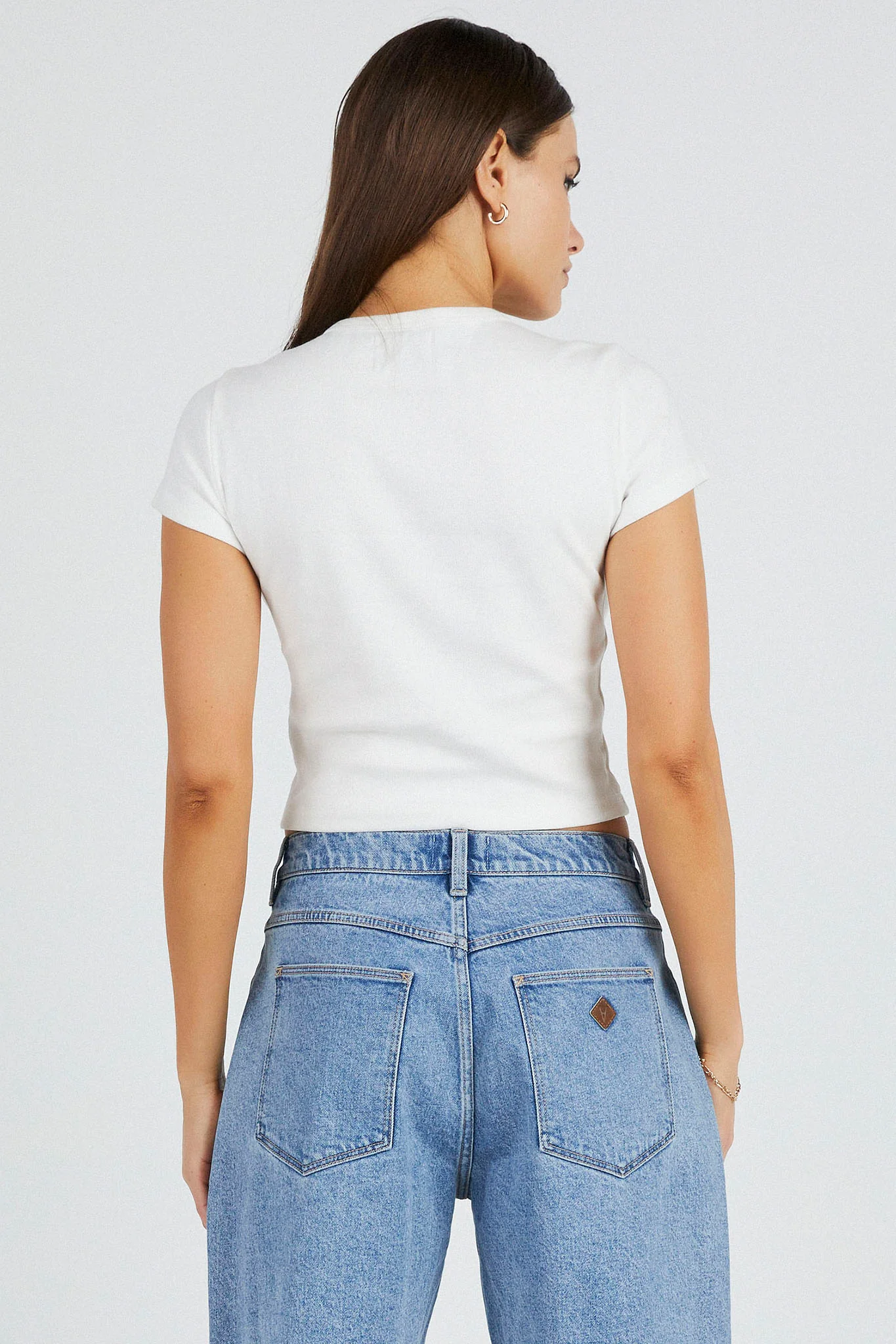 Abrand 90's Icon Baby Tee Top White Sand - Seraphlike