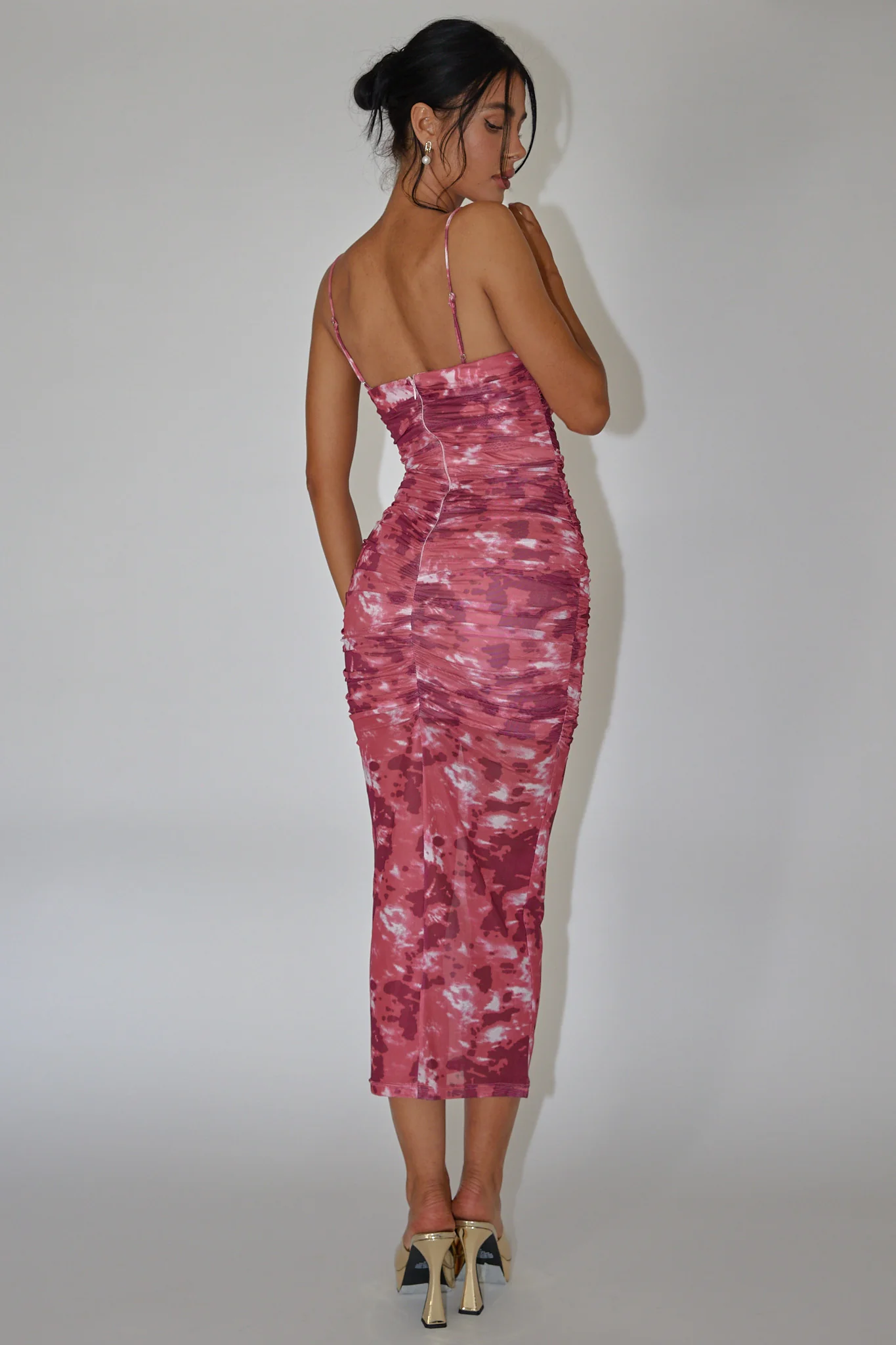Logan Strapless Ruched Midi Dress Print Wine - Seraphlike