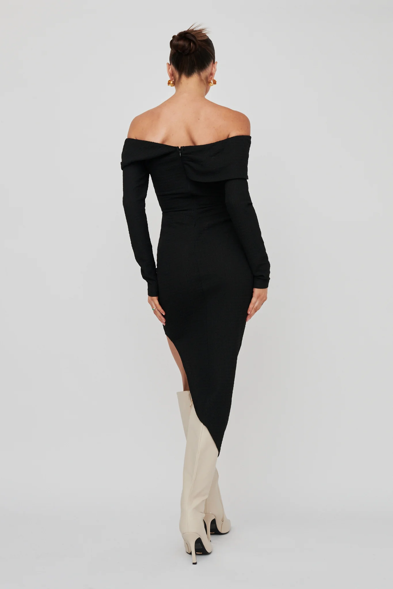 Annalora One-Shoulder Long Sleeve Midi Dress Black - Seraphlike