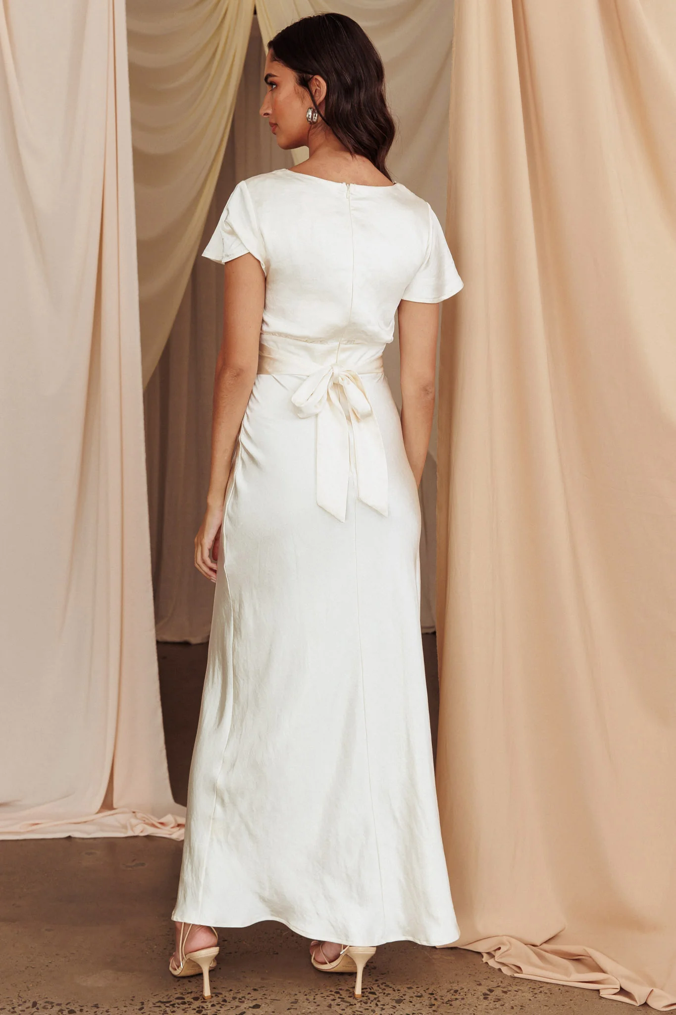 Irena Twist Bust Short Sleeve Dress Oyster - Seraphlike