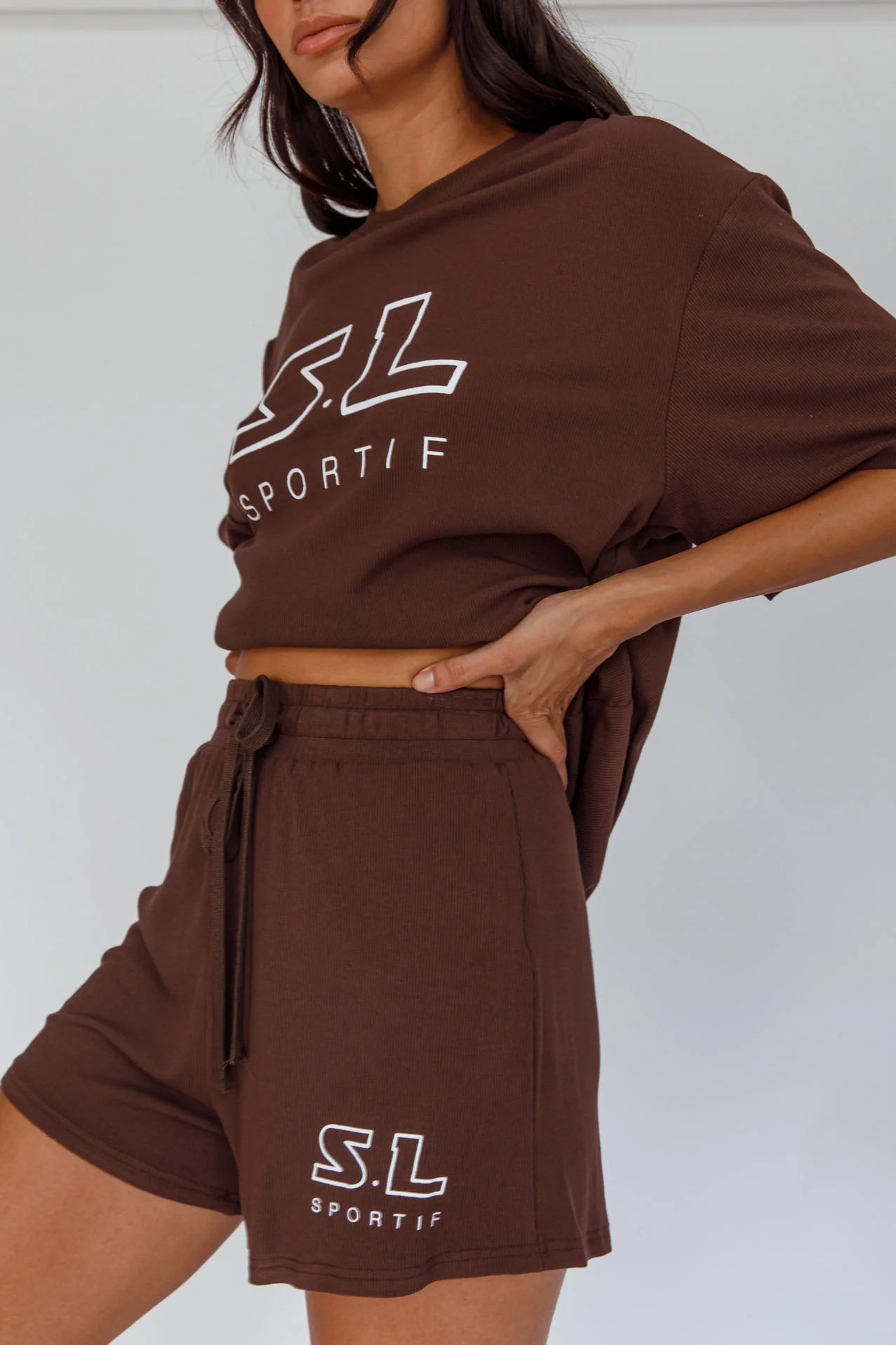 On Track SL Logo Shorts Chocolate - Seraphlike