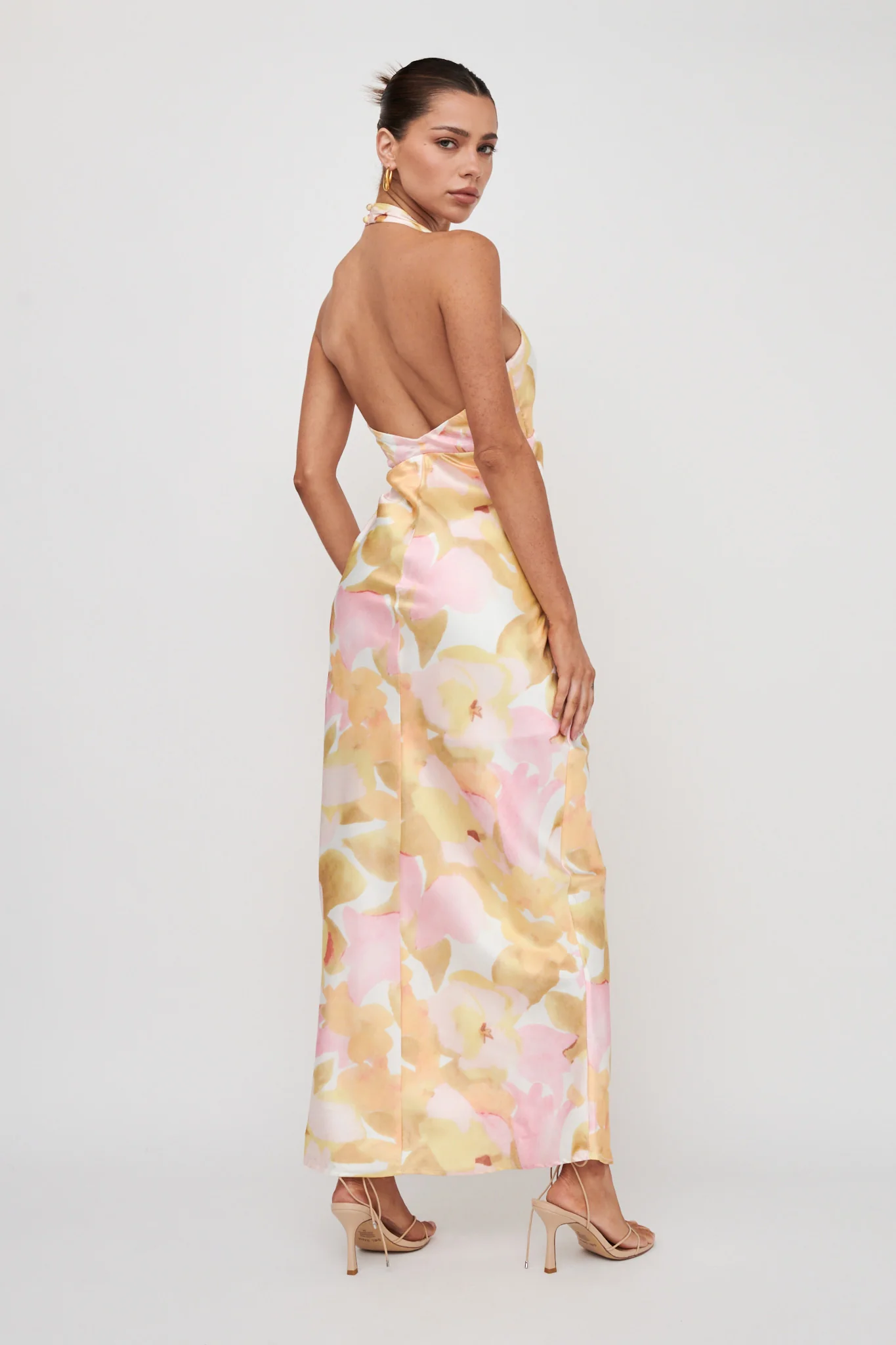 Of Your Dreams Plunging Halter Dress Floral Pink - Seraphlike