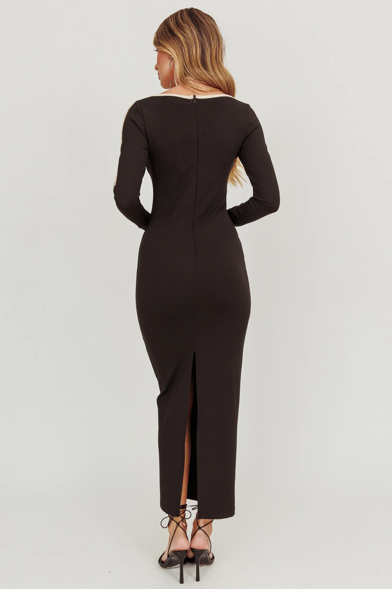Moonglade Long Sleeve Bodycon Maxi Dress Black - Seraphlike