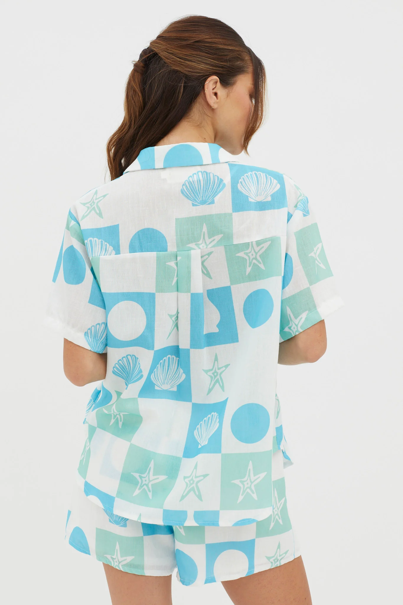 Just A Hunch Button Shirt Shell Print Green Multi - Seraphlike