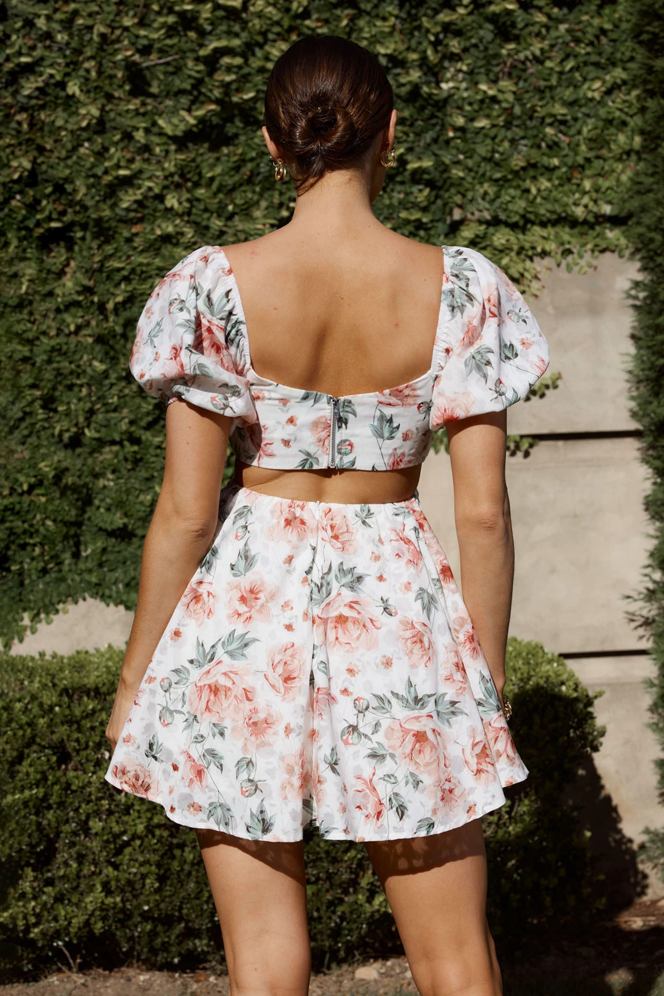 You're So Magic Cut-Out Mini Dress Floral Peach - Seraphlike