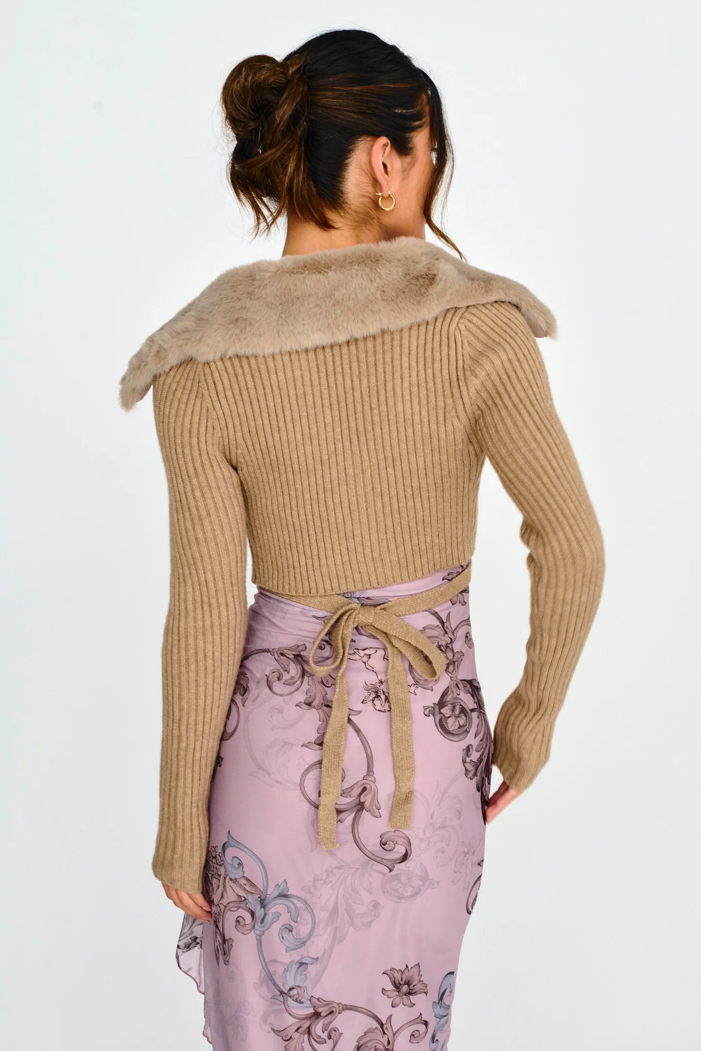 Hollyoak Fur Collar Knit Crop Top Oatmeal - Seraphlike