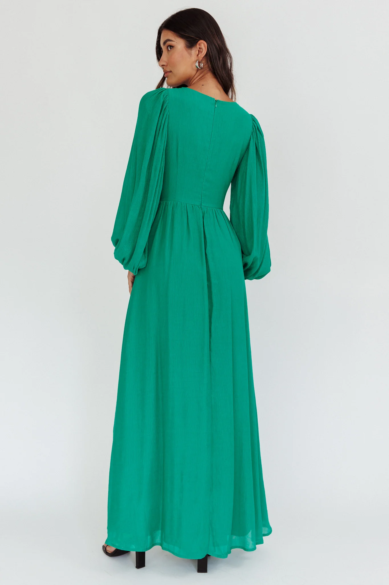Jessalynn Cut-Out Long Sleeve Maxi Dress Green - Seraphlike