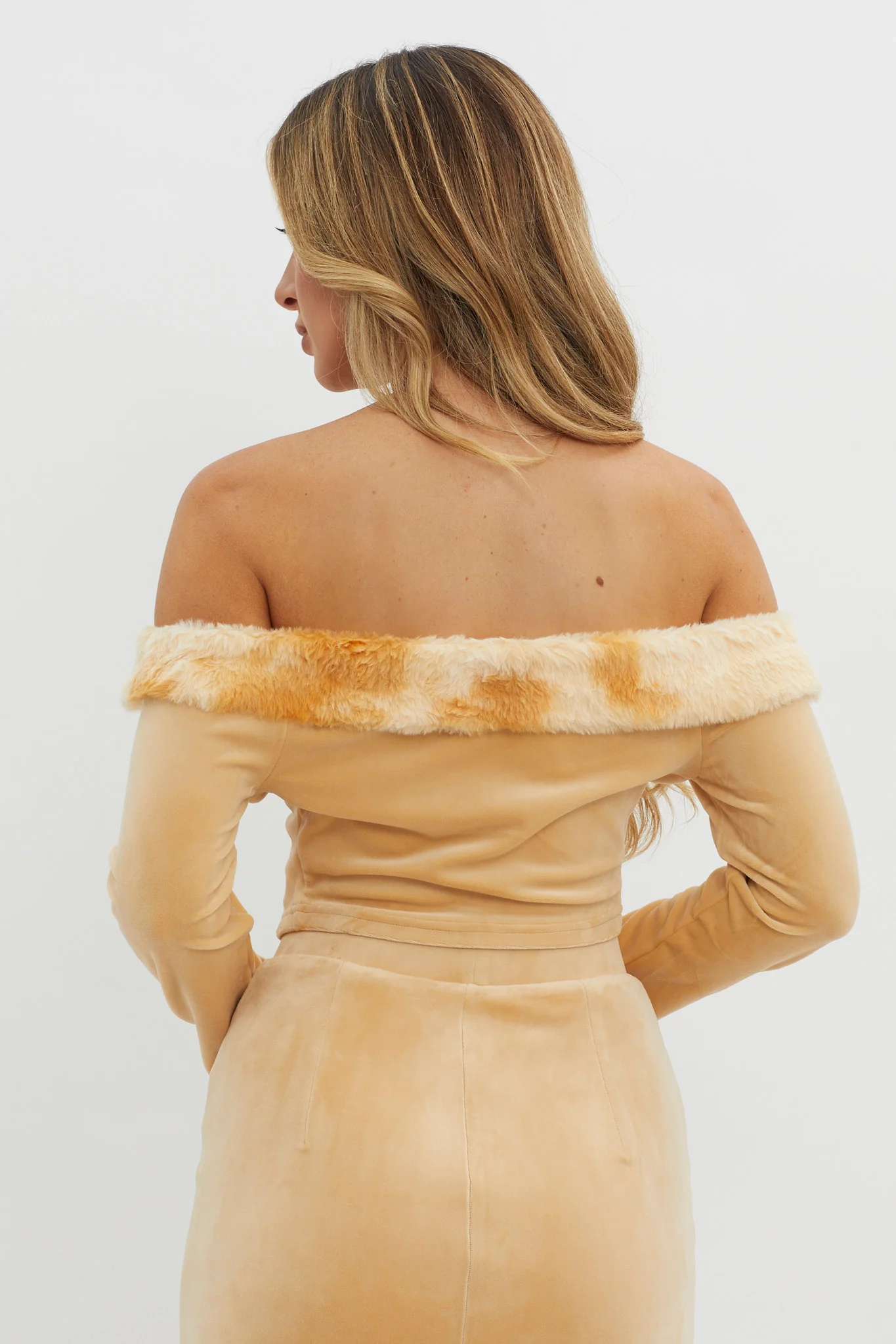 Nordic Lights Fur Trim Top Beige - Seraphlike